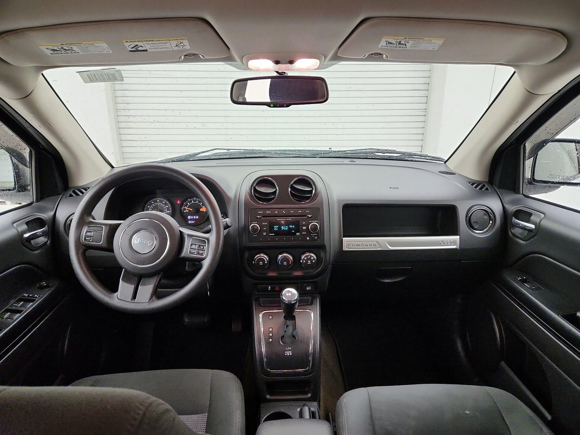 Thumbnail: 2016 Jeep Compass - 9