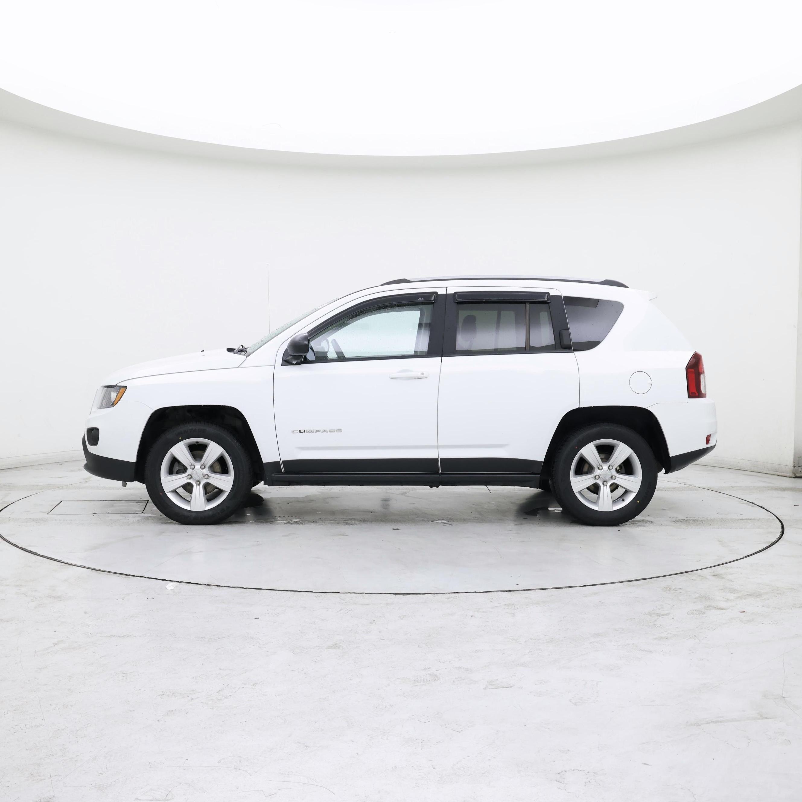 Thumbnail: 2016 Jeep Compass - 3