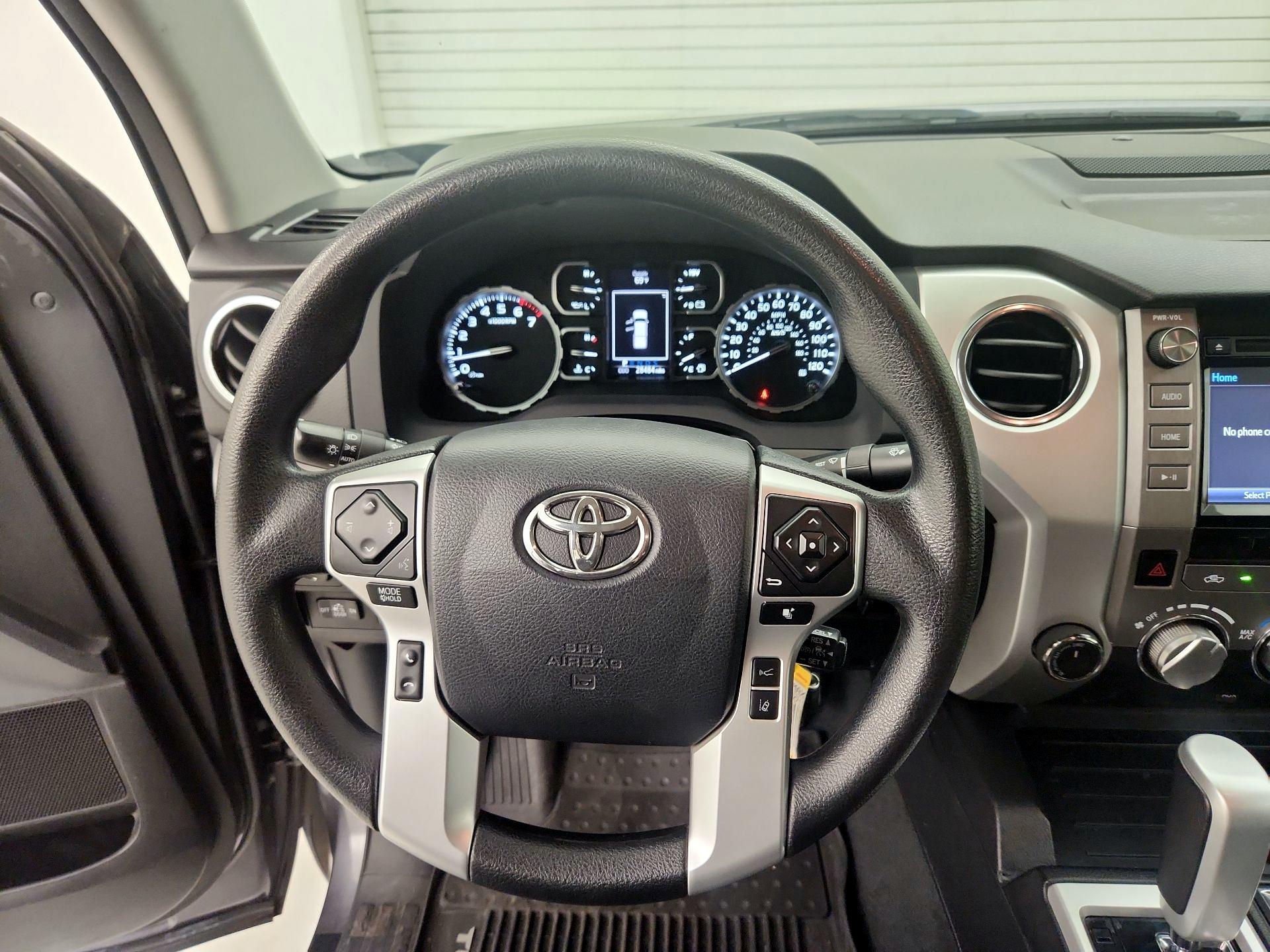 Thumbnail: 2018 Toyota Tundra - 10