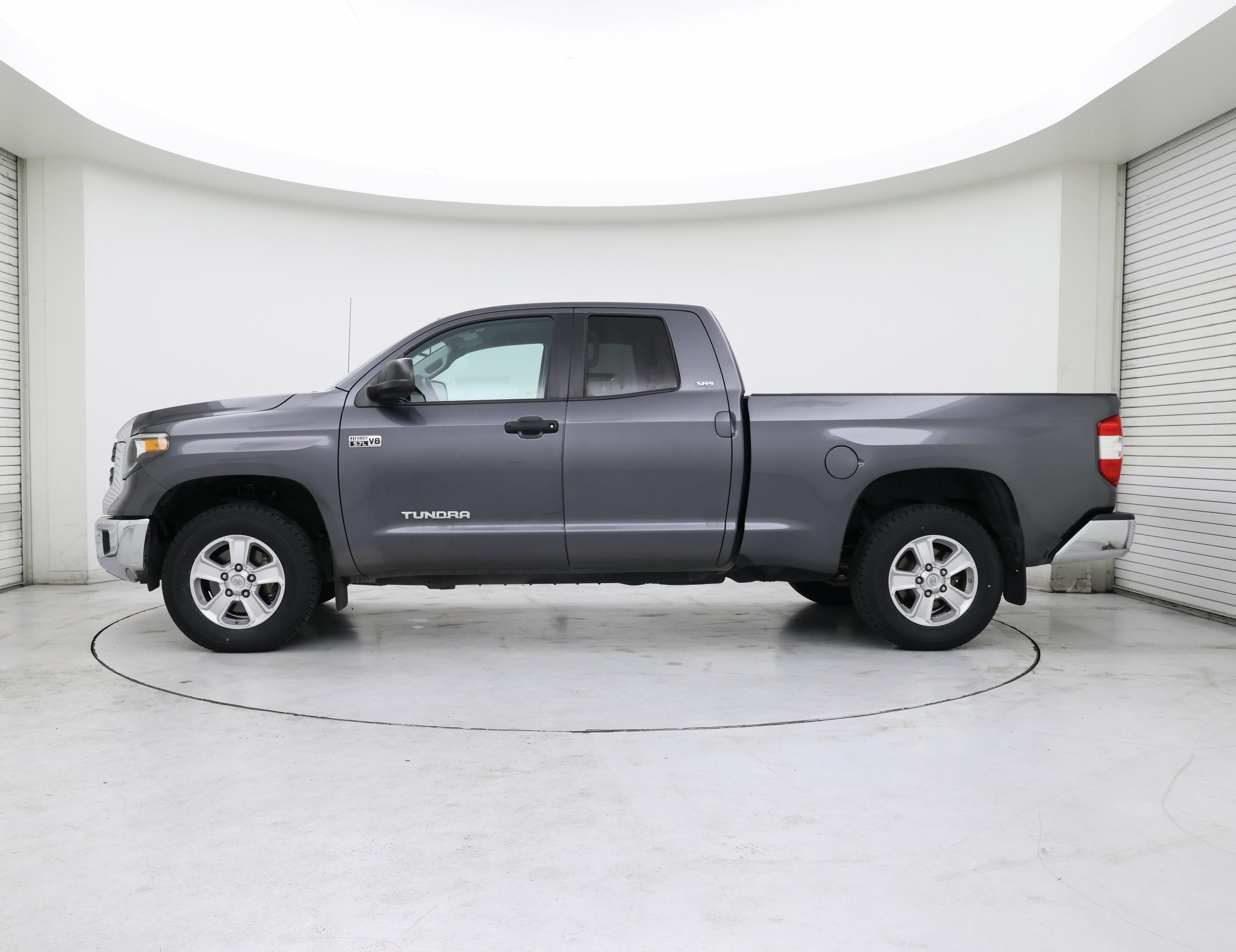 Thumbnail: 2018 Toyota Tundra - 3