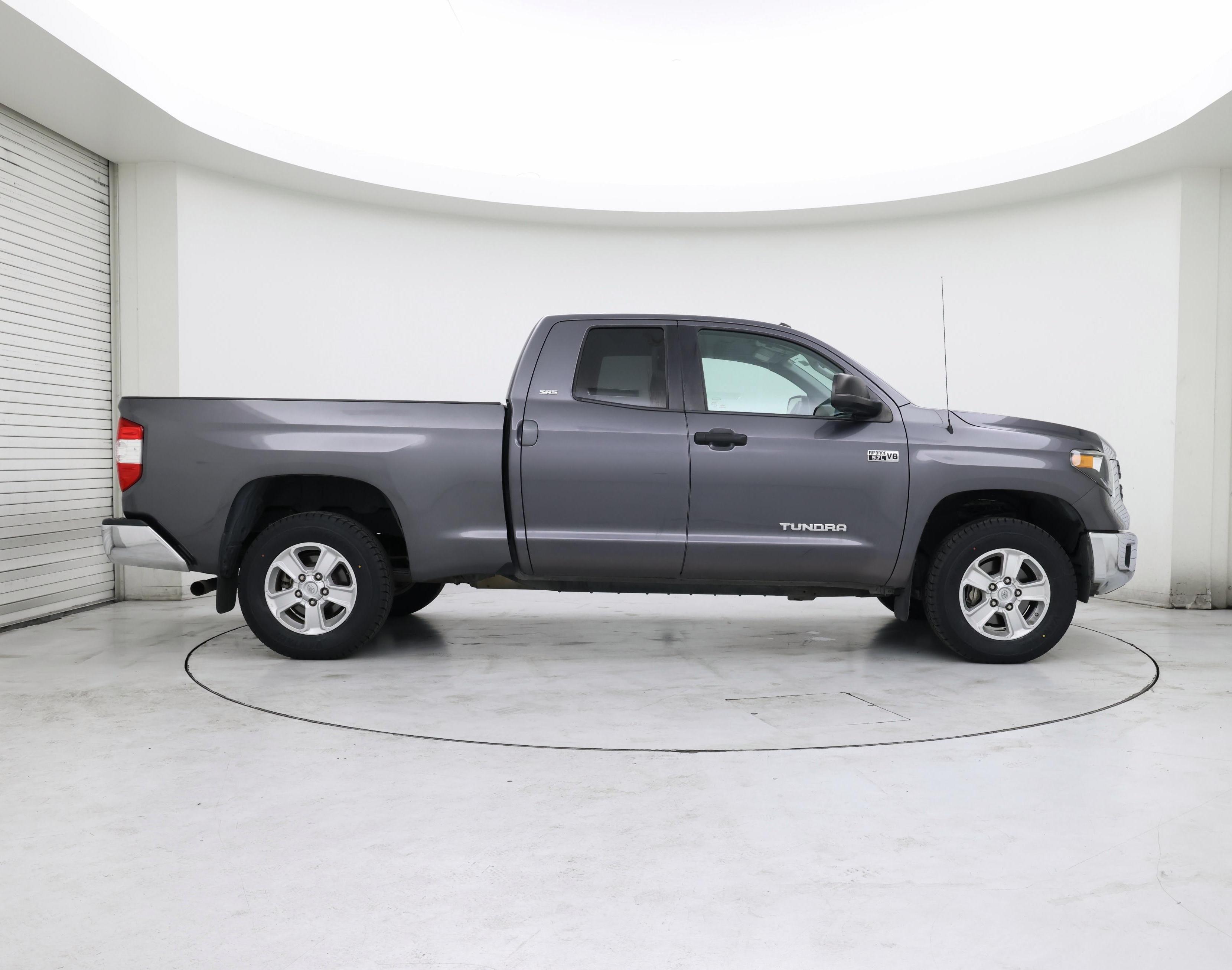 Thumbnail: 2018 Toyota Tundra - 7