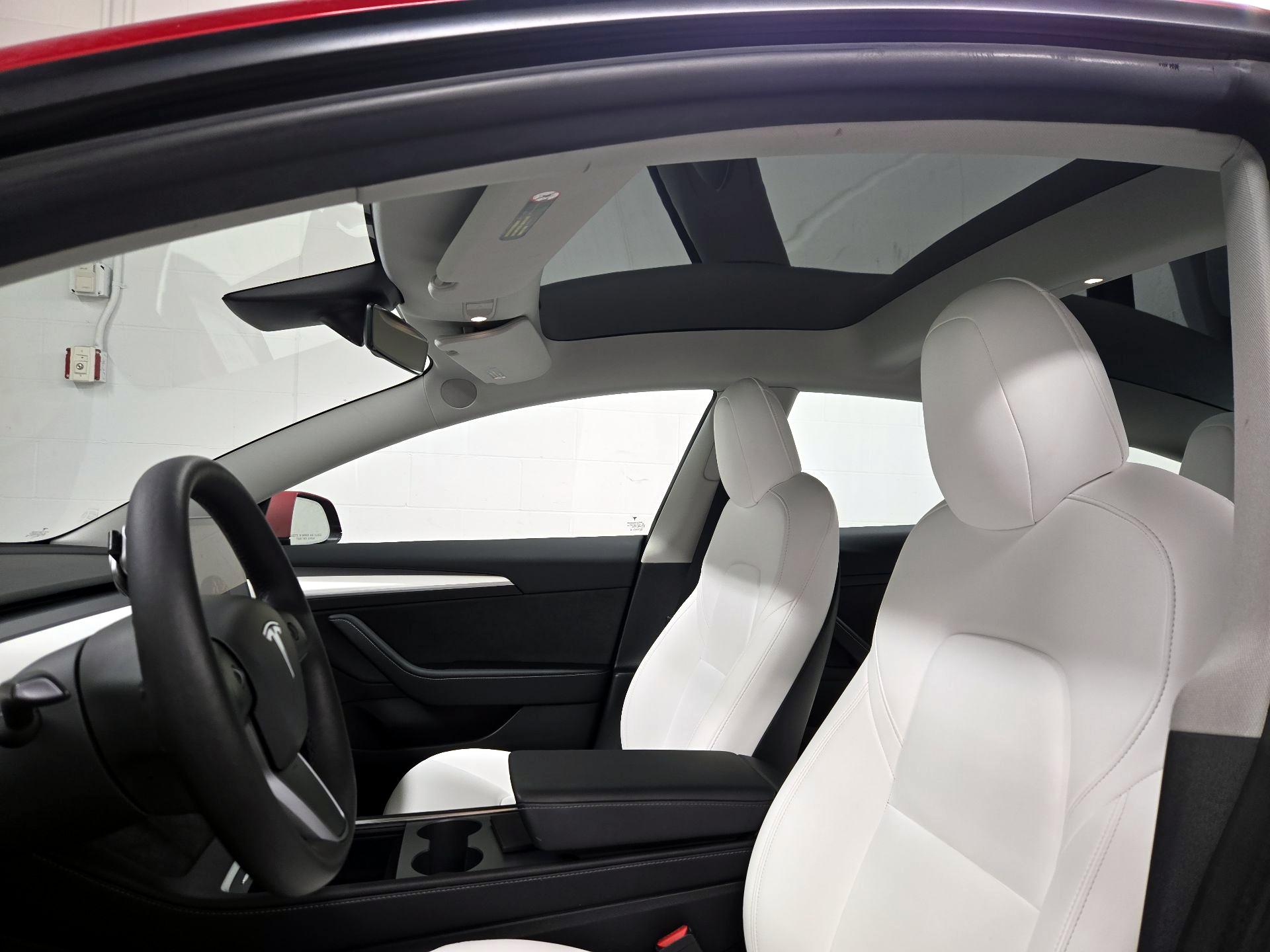 Thumbnail: 2022 Tesla Model 3 - 19