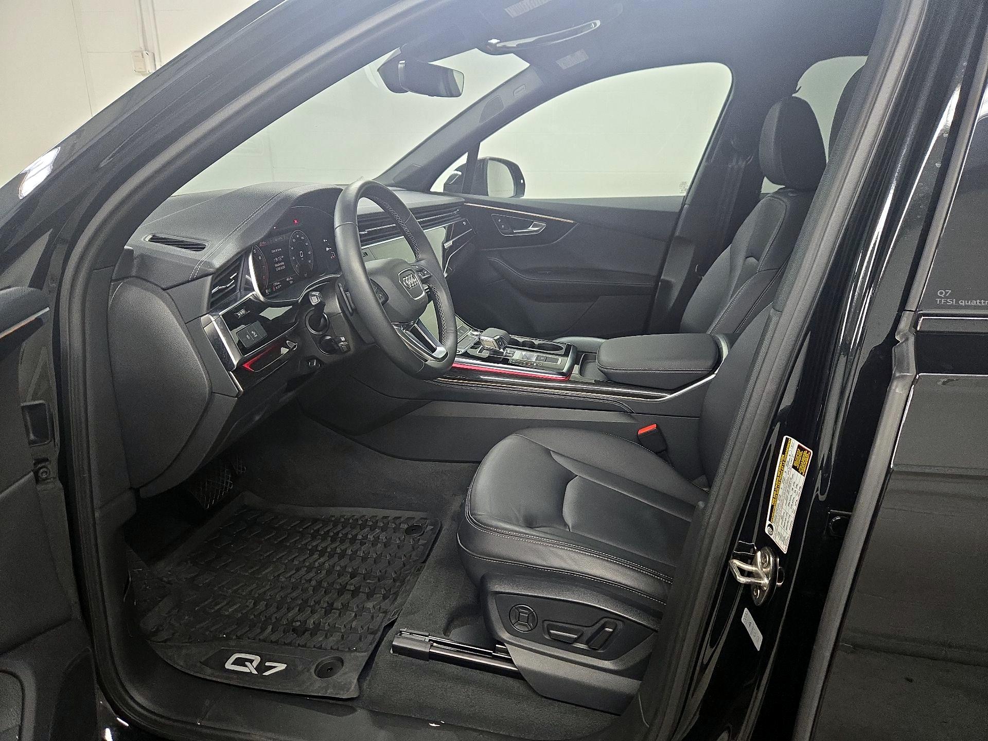 Thumbnail: 2025 Audi Q7 - 11