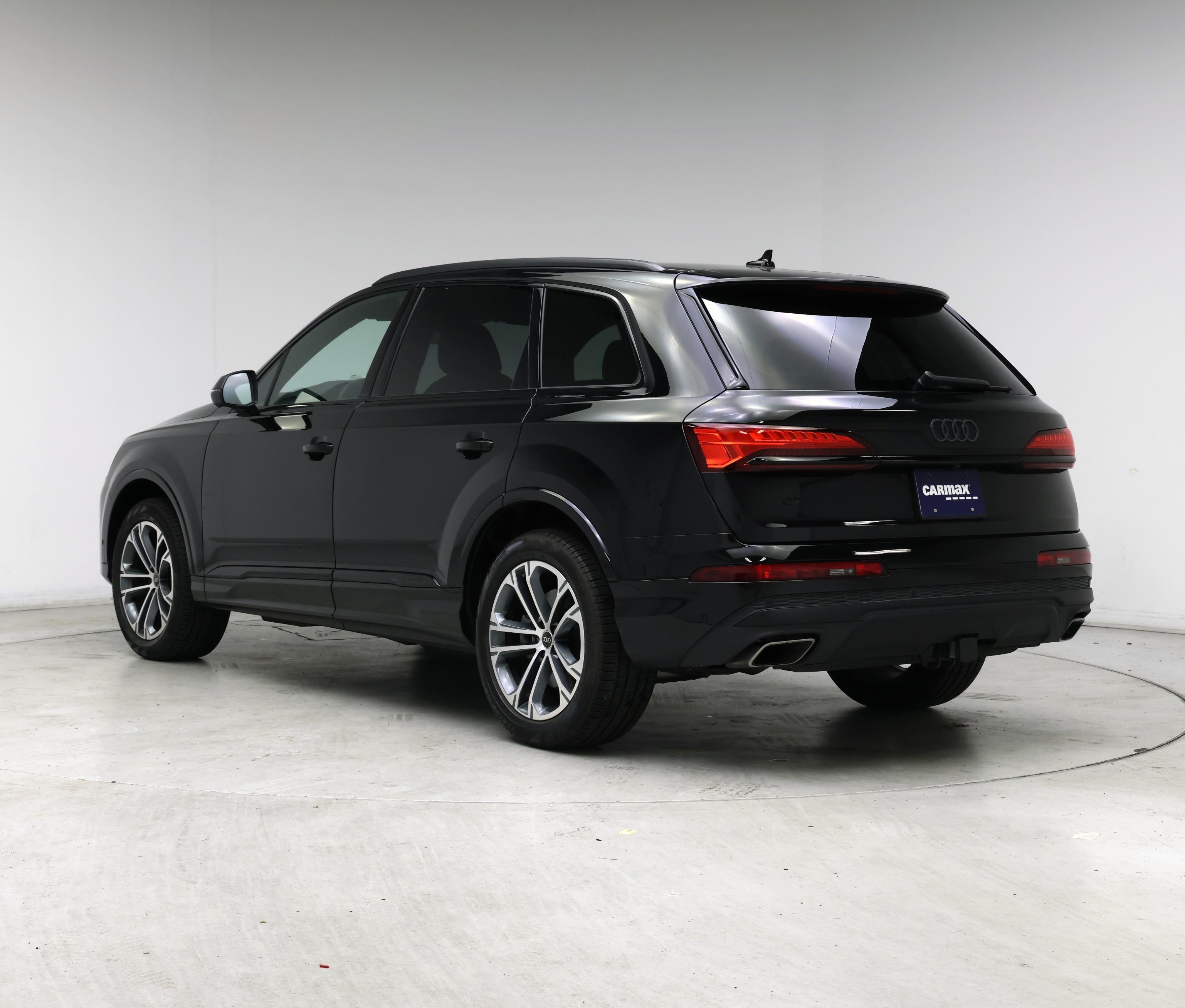 Thumbnail: 2025 Audi Q7 - 2