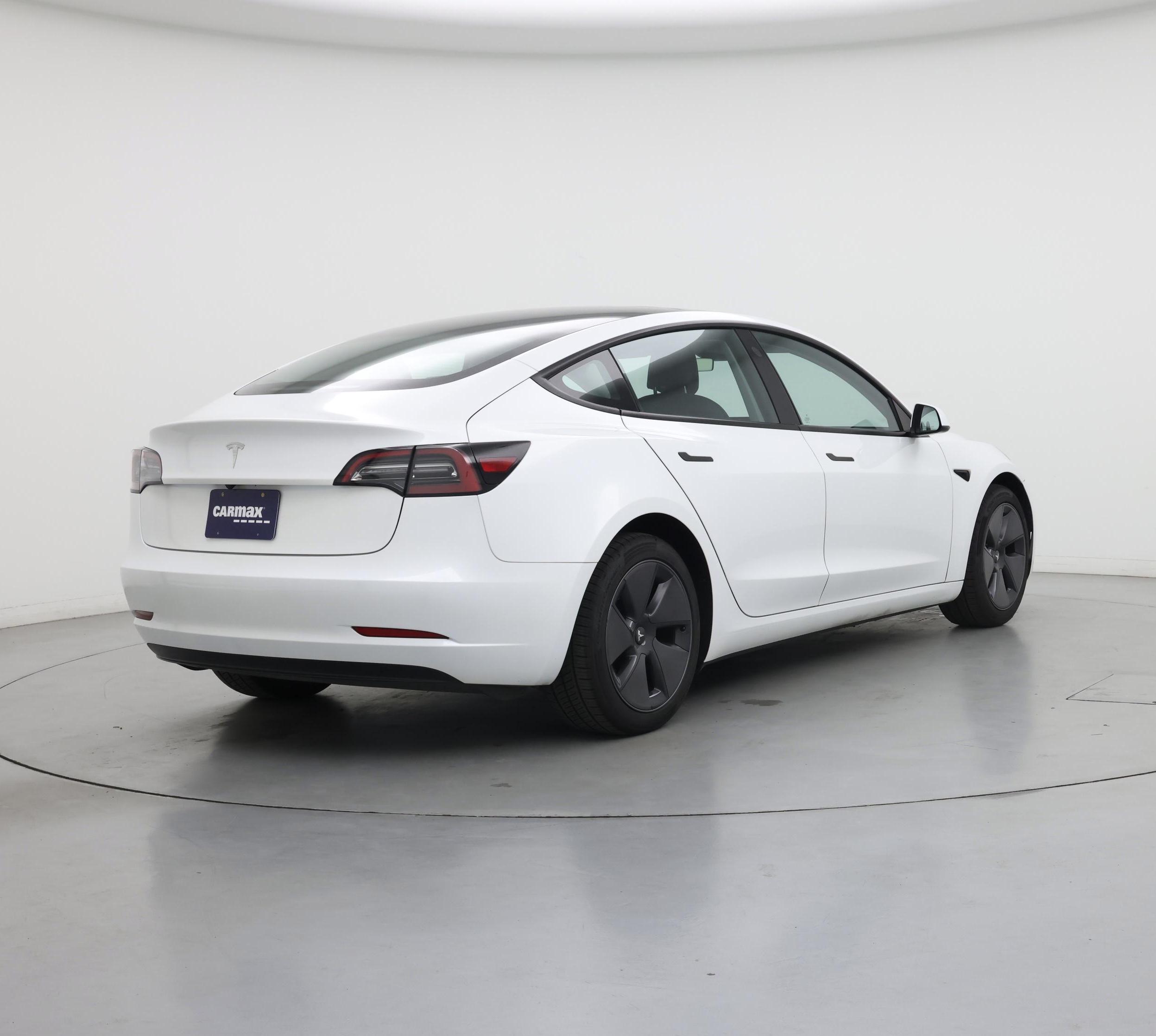 Thumbnail: 2023 Tesla Model 3 - 8