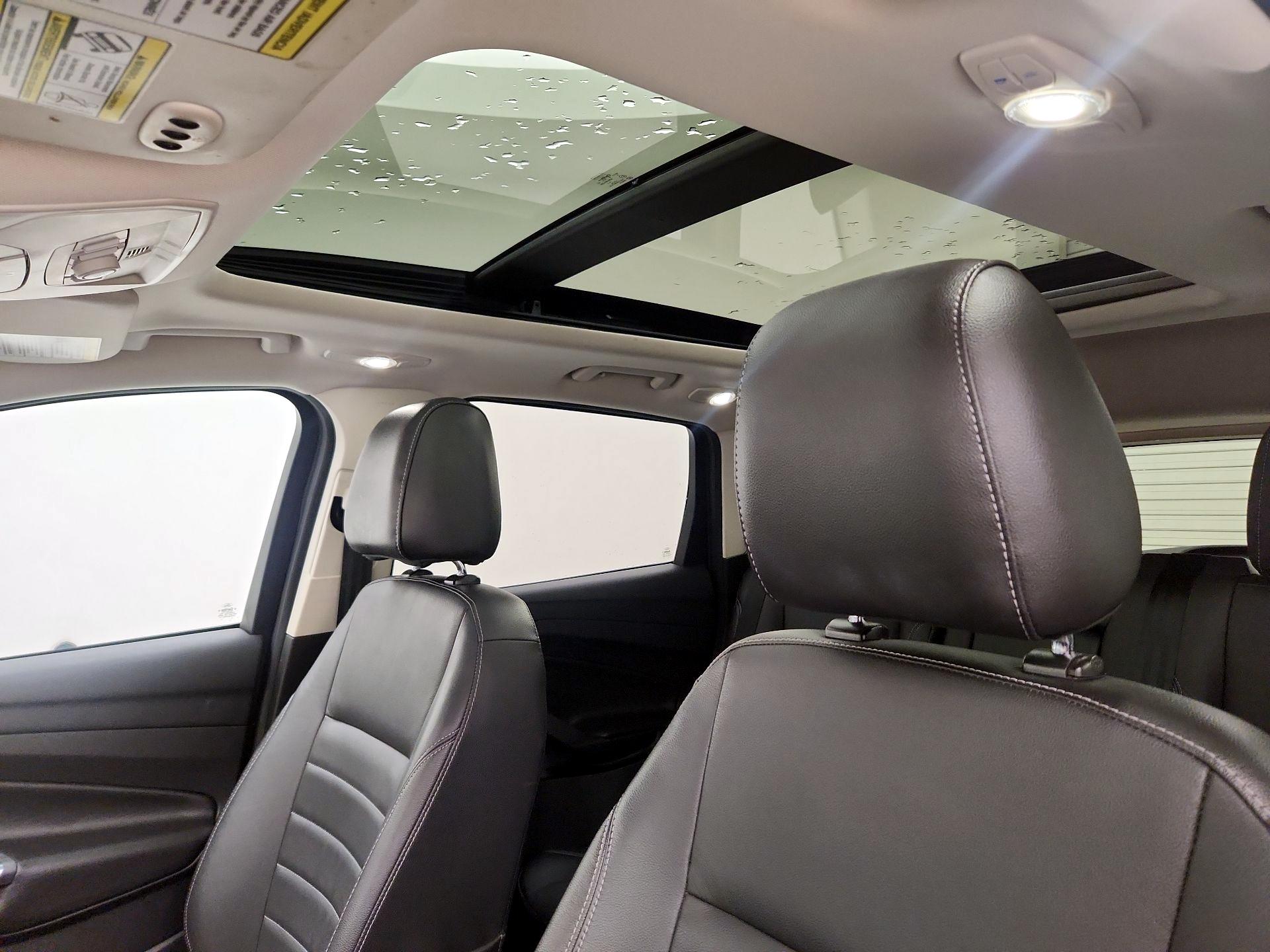 Thumbnail: 2014 Ford Escape - 18