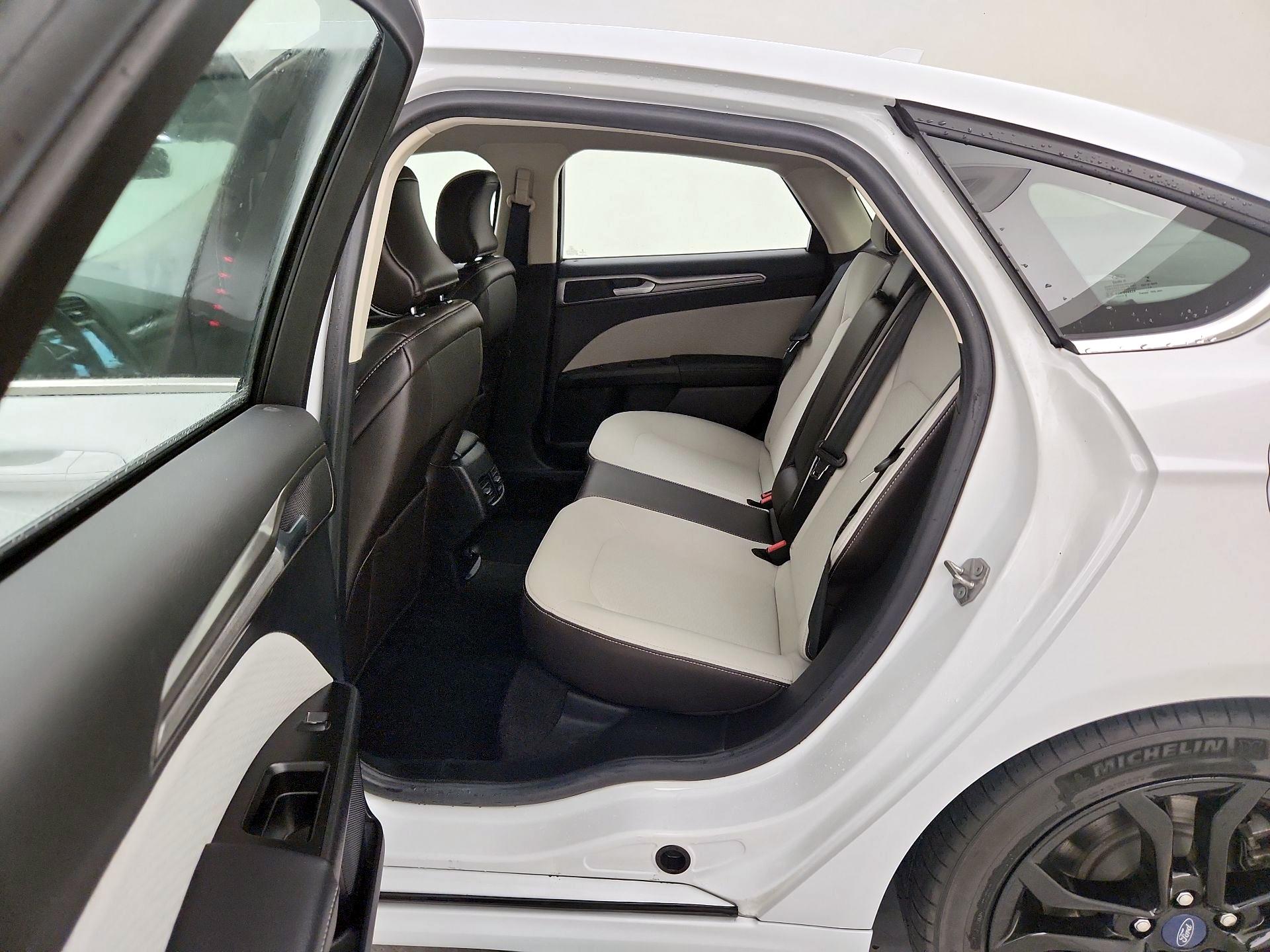Thumbnail: 2019 Ford Fusion - 20