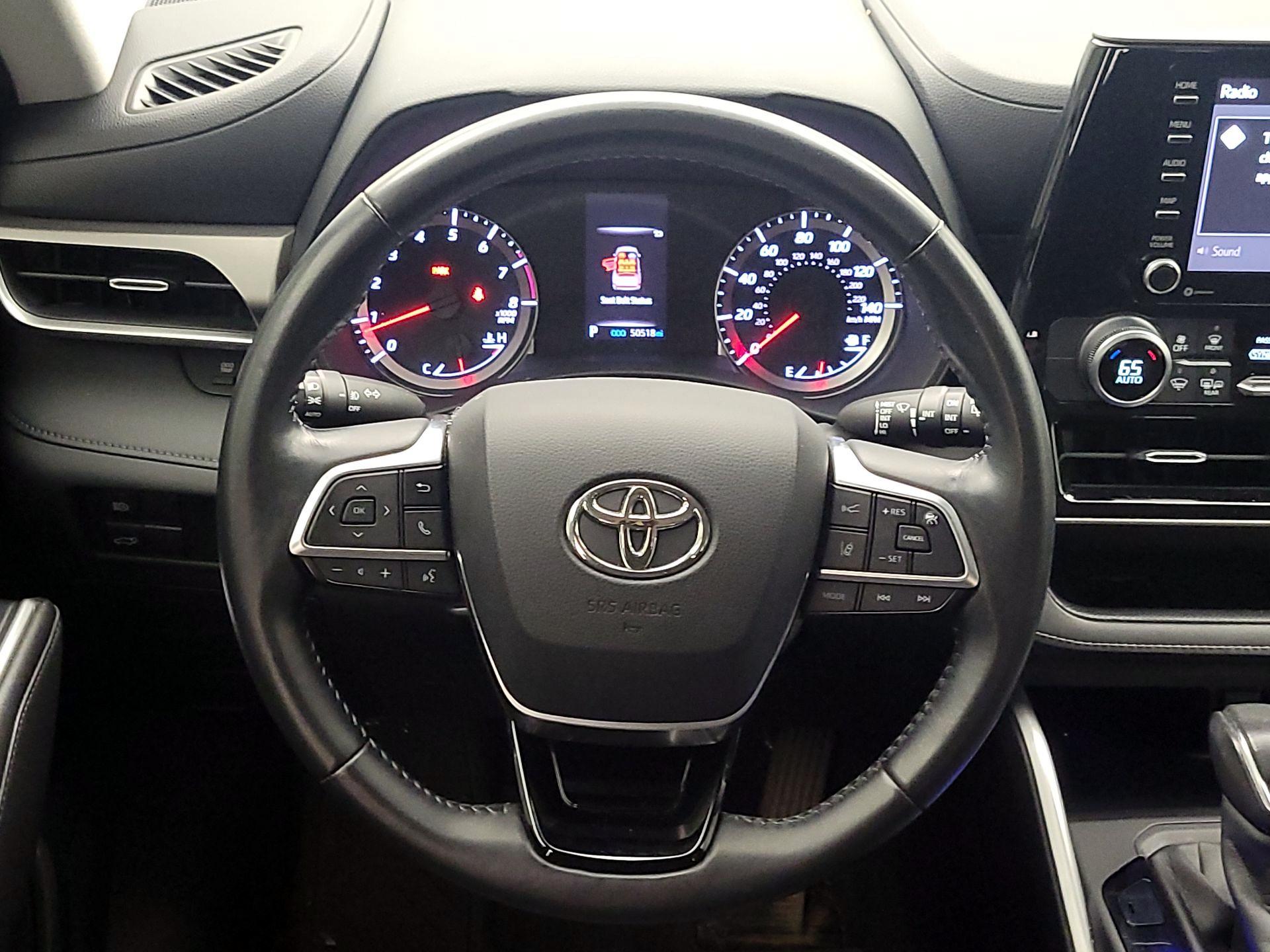 Thumbnail: 2020 Toyota Highlander - 10