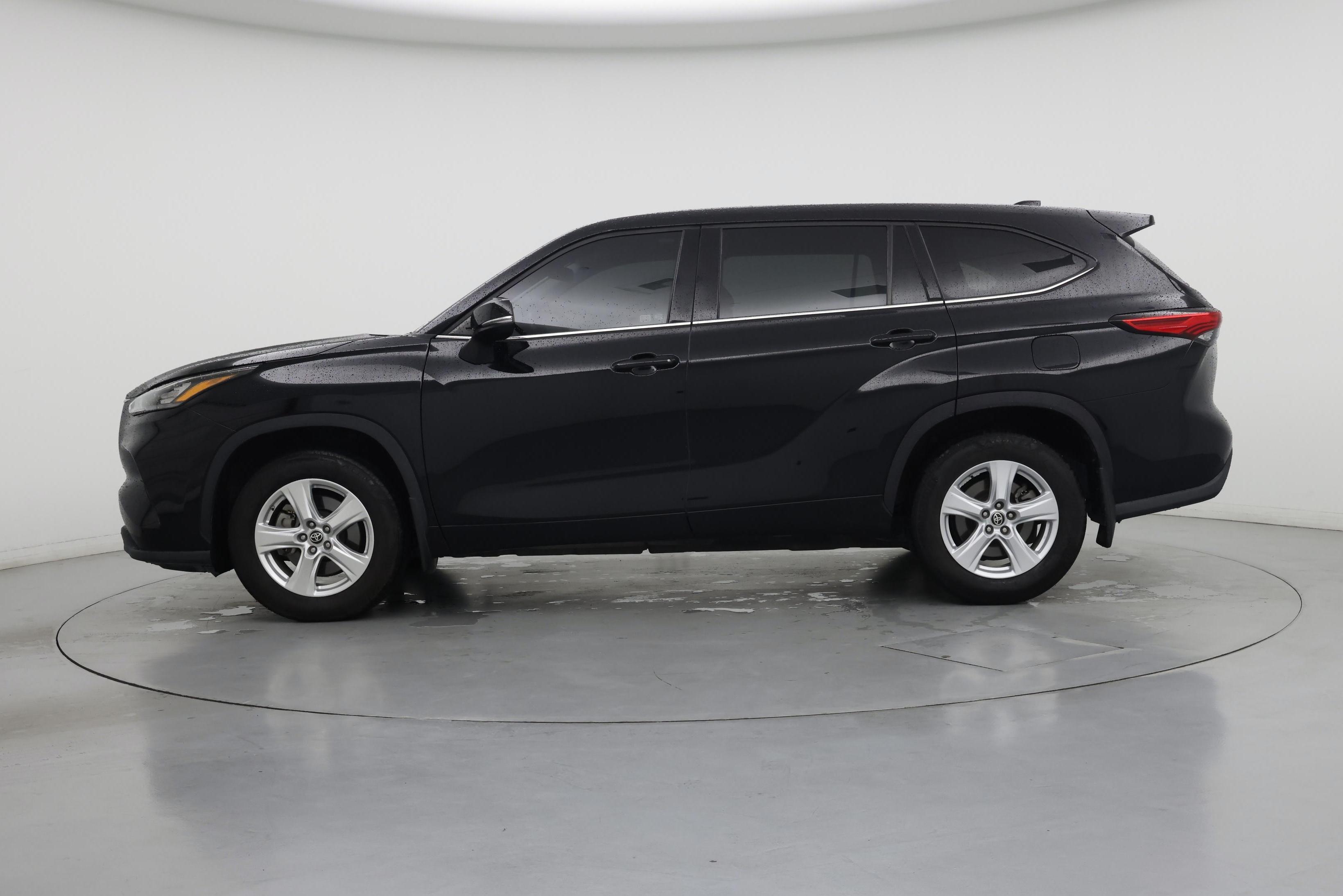 Thumbnail: 2020 Toyota Highlander - 3