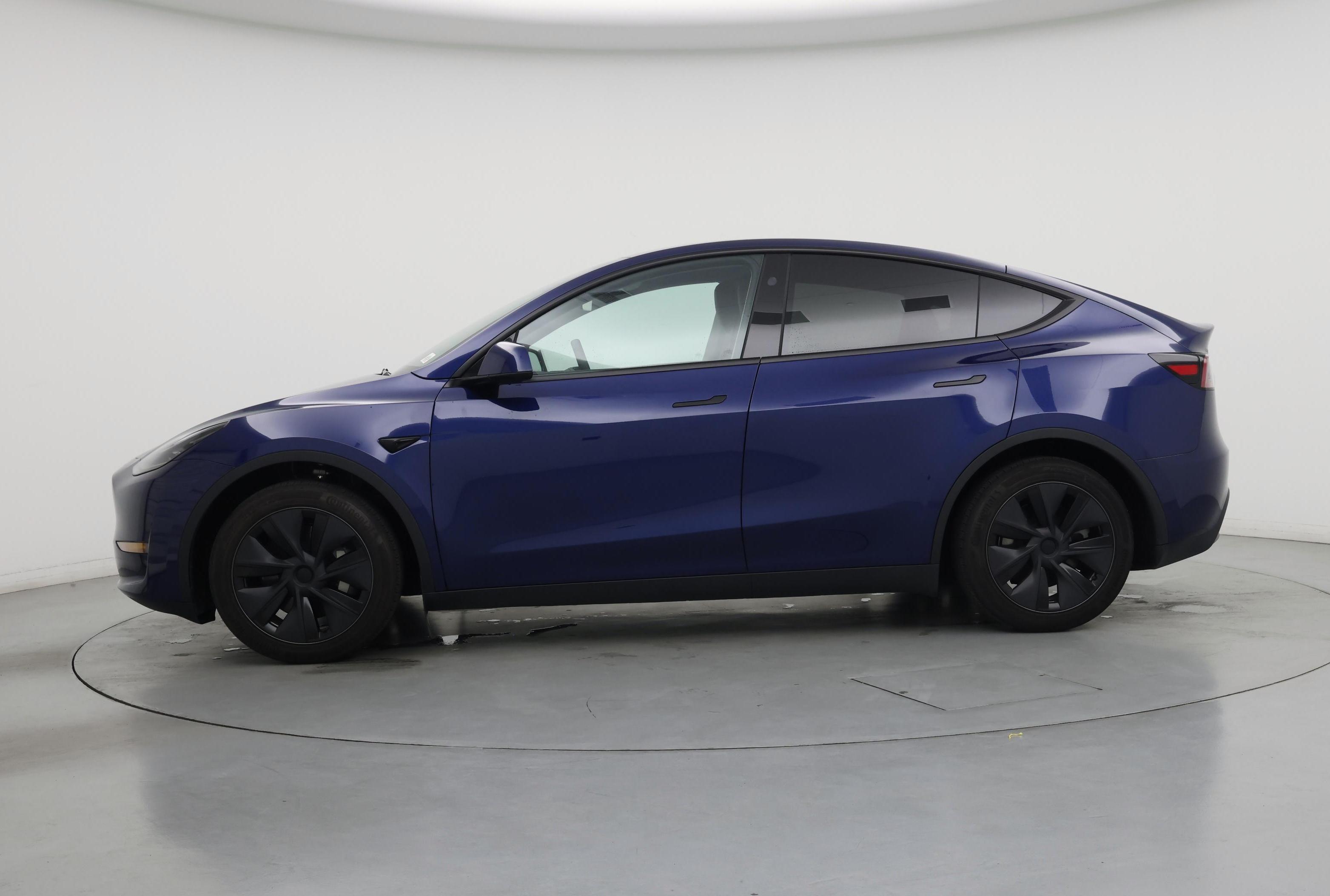 Thumbnail: 2025 Tesla Model Y - 3