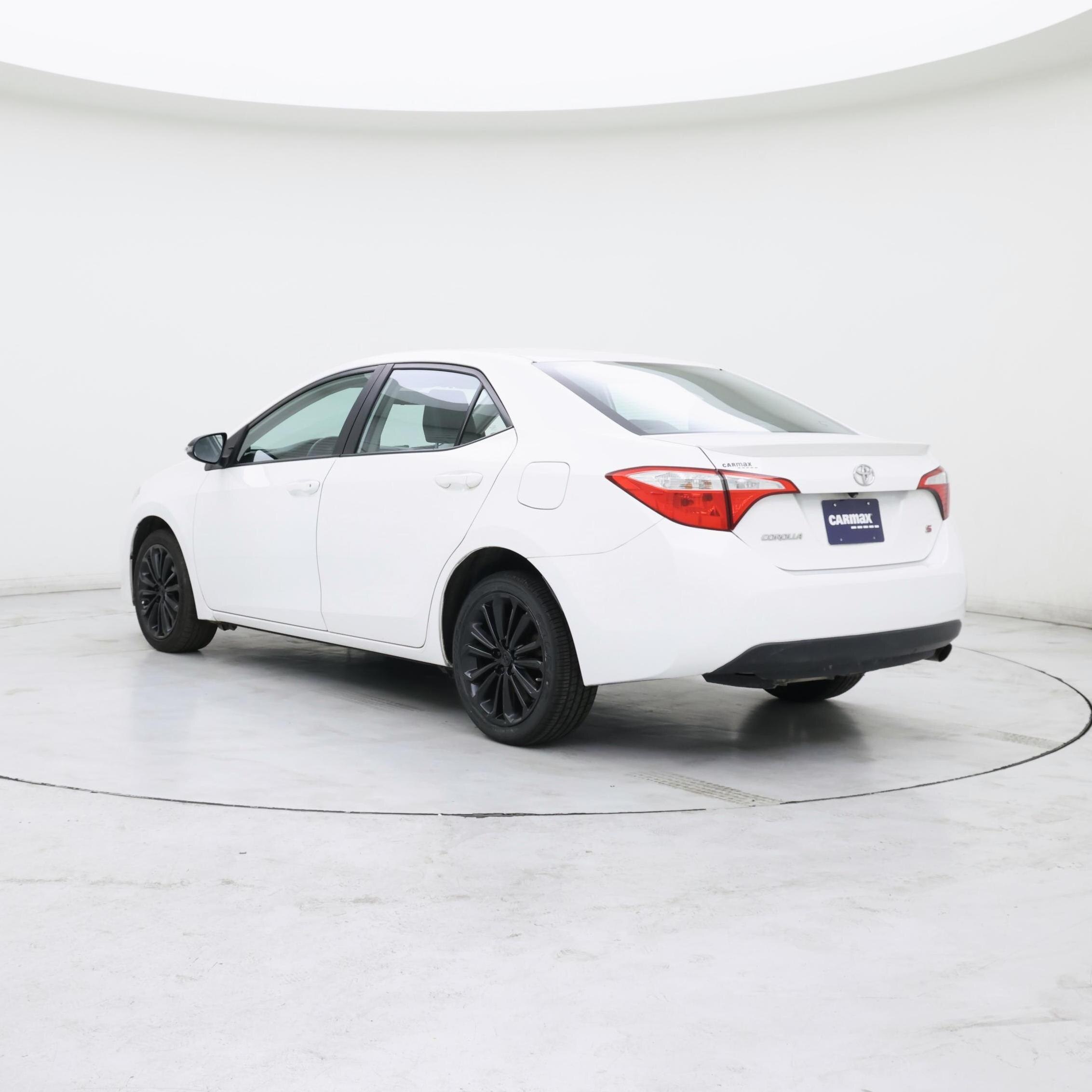 Thumbnail: 2015 Toyota Corolla - 2