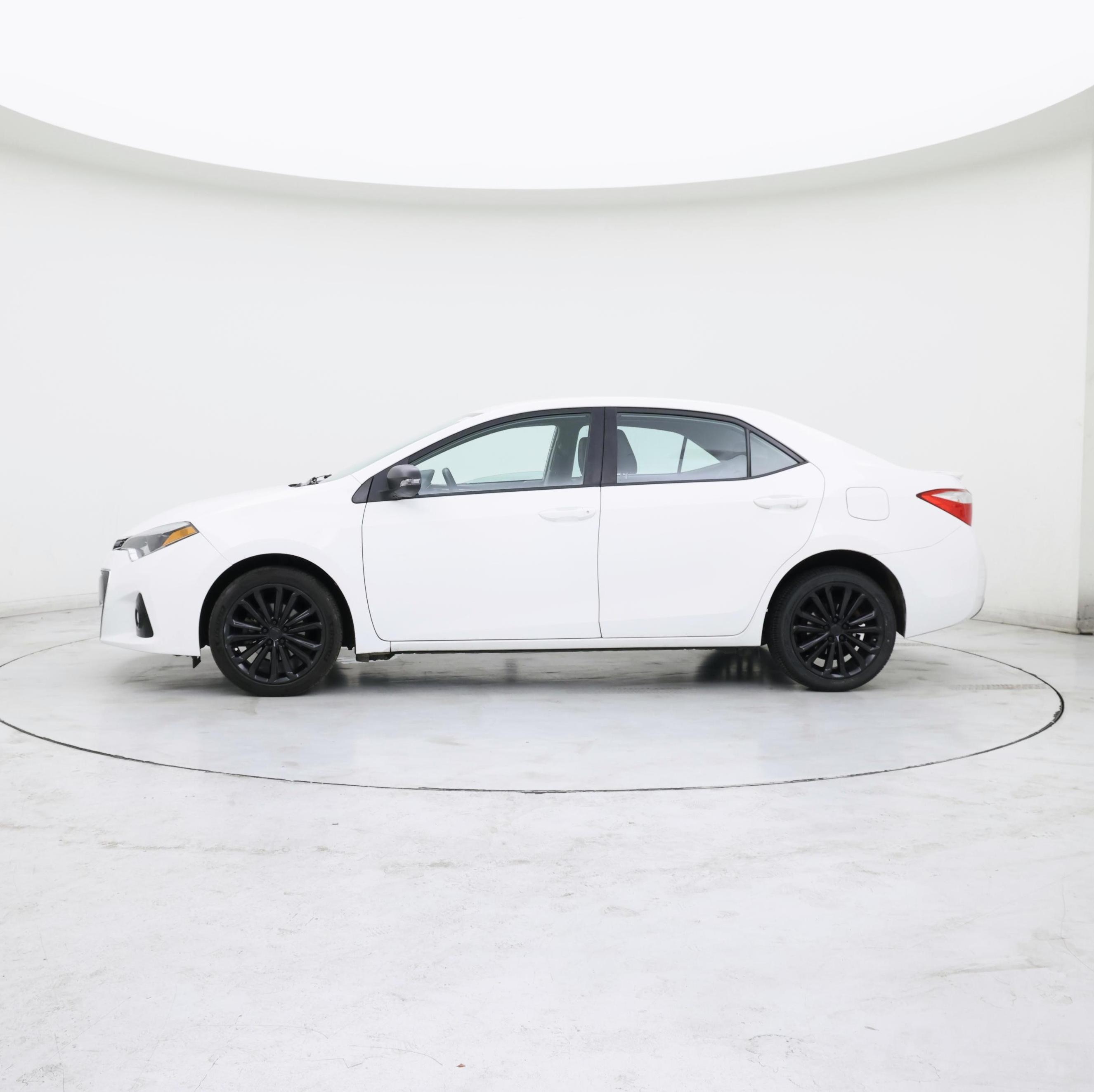 Thumbnail: 2015 Toyota Corolla - 3