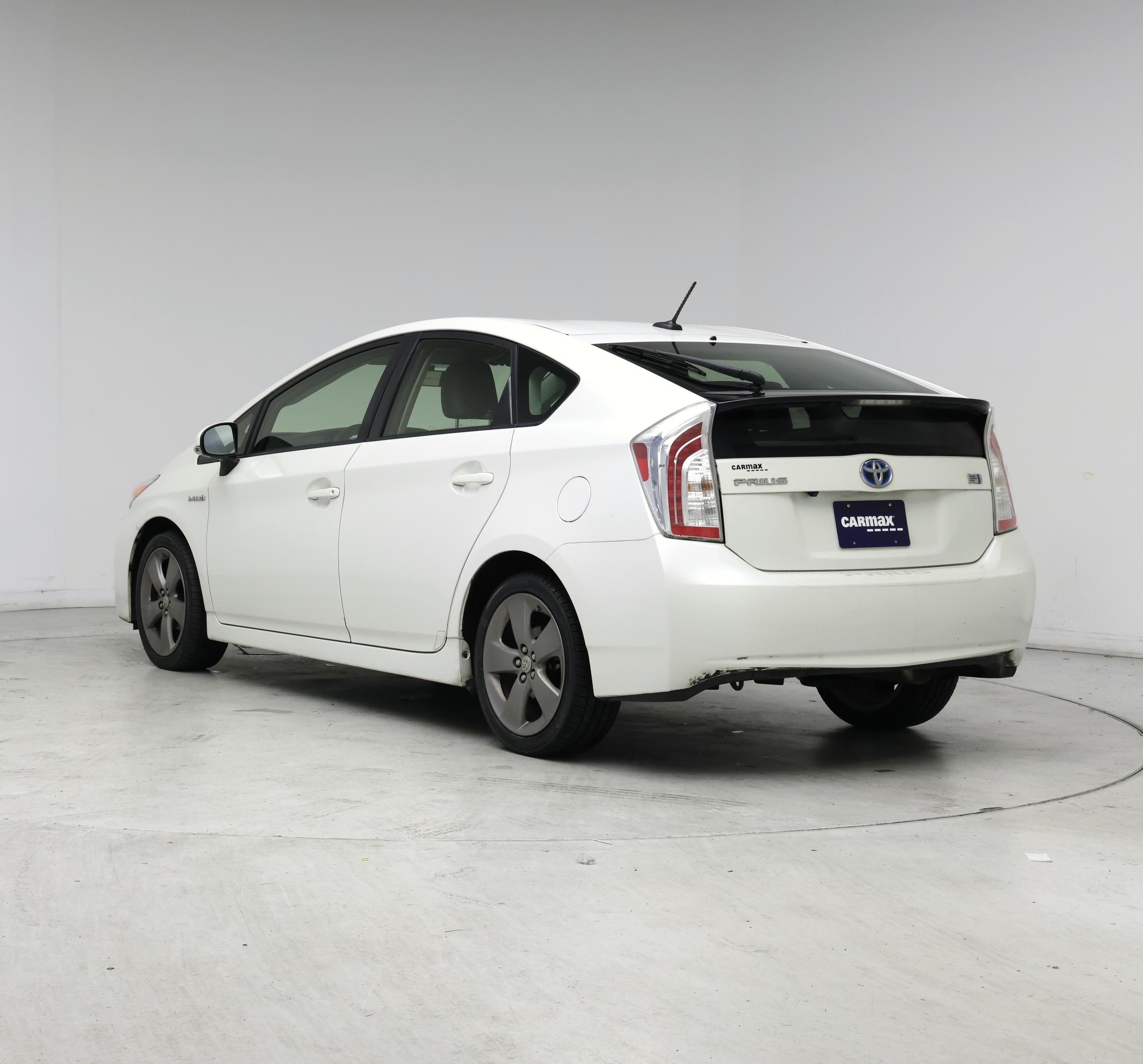 Thumbnail: 2015 Toyota Prius - 2