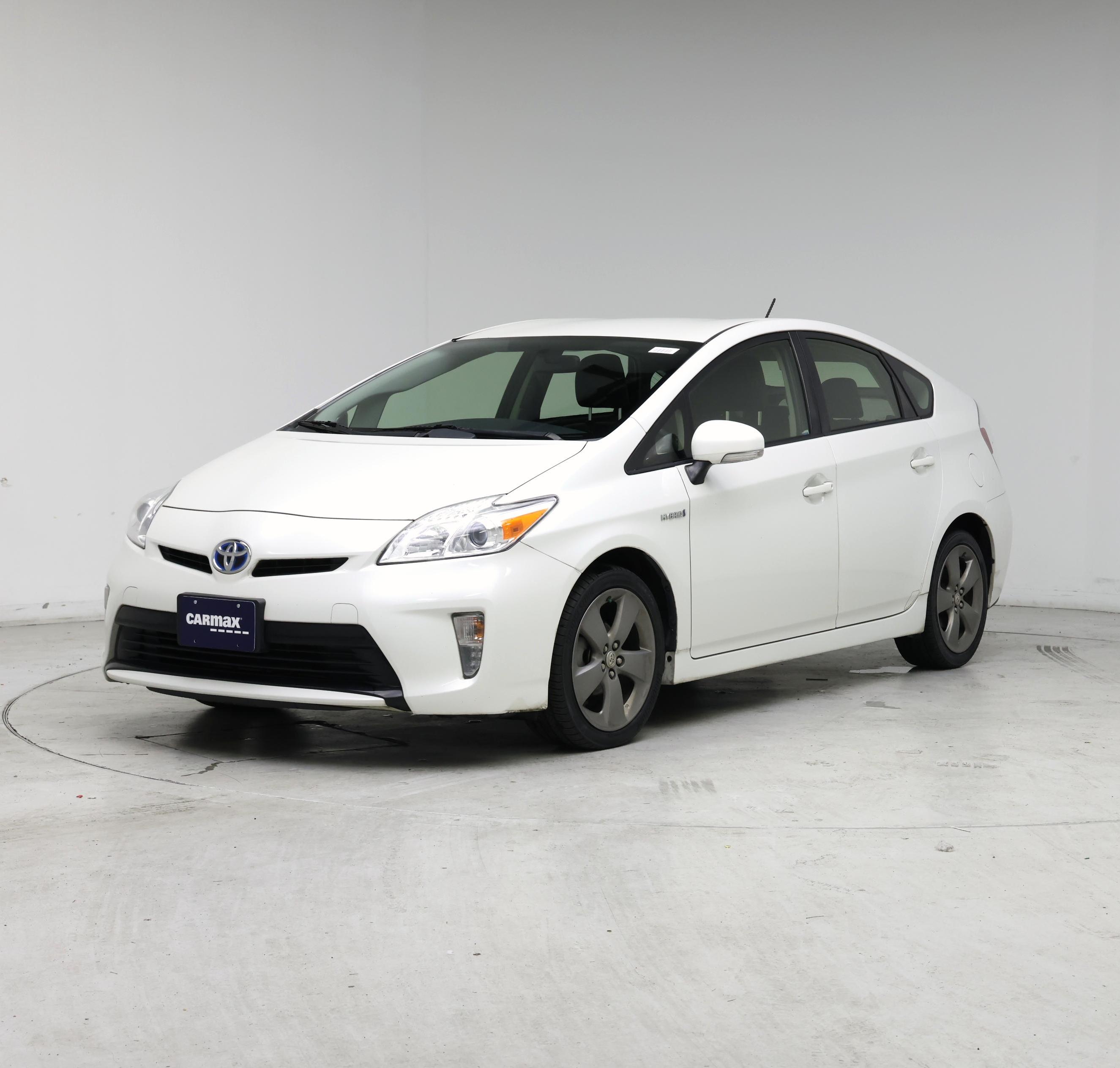 Thumbnail: 2015 Toyota Prius - 4