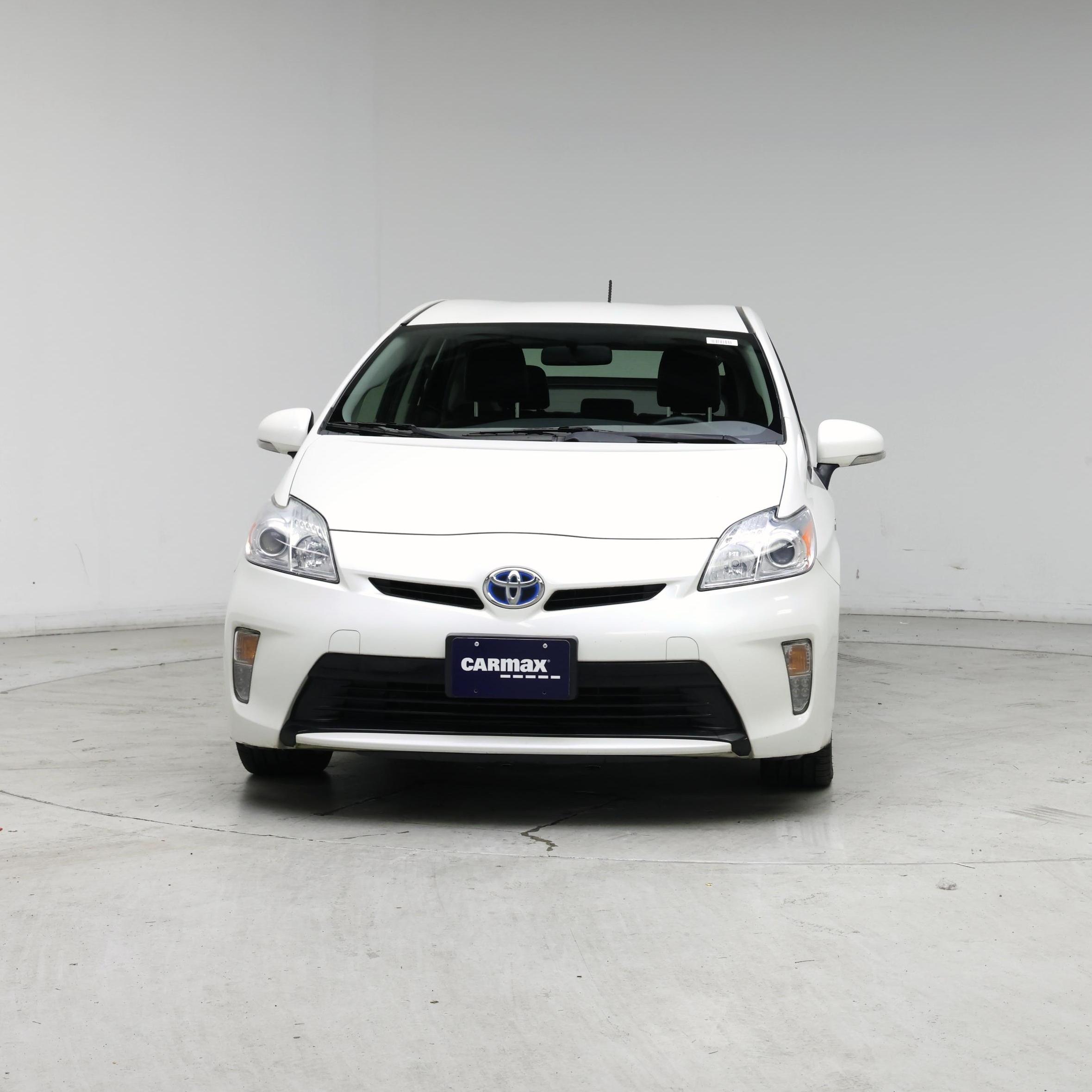 Thumbnail: 2015 Toyota Prius - 5