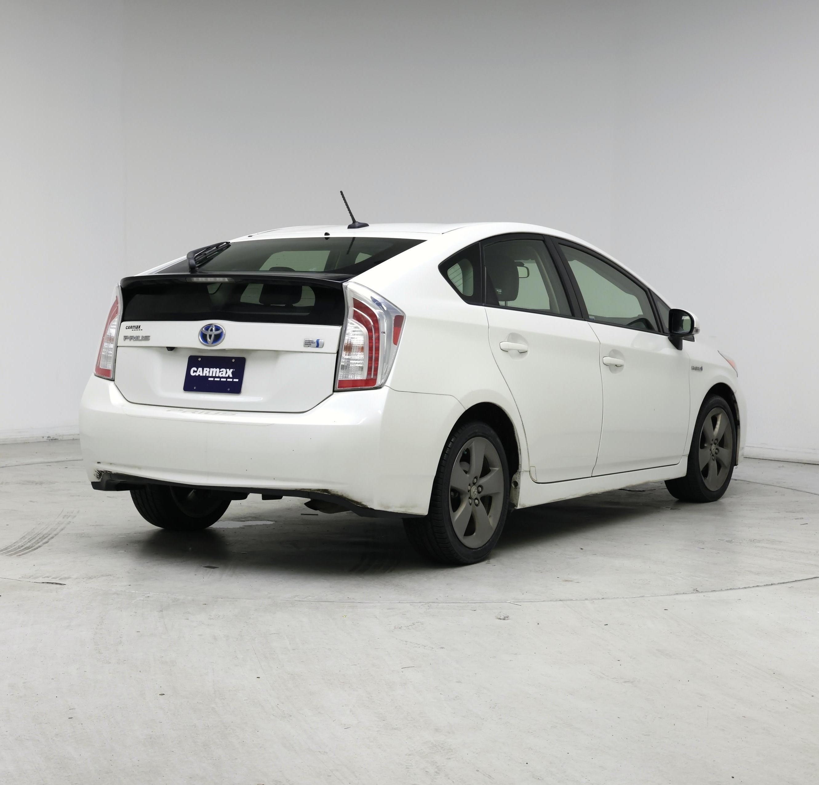 Thumbnail: 2015 Toyota Prius - 8