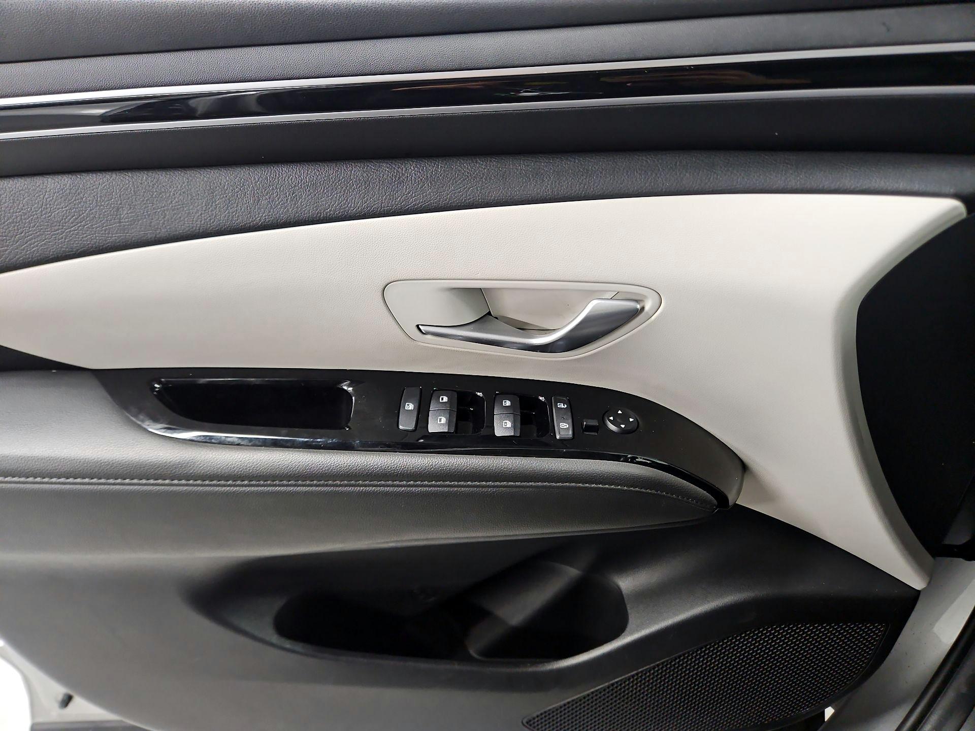 Thumbnail: 2022 Hyundai Tucson - 12