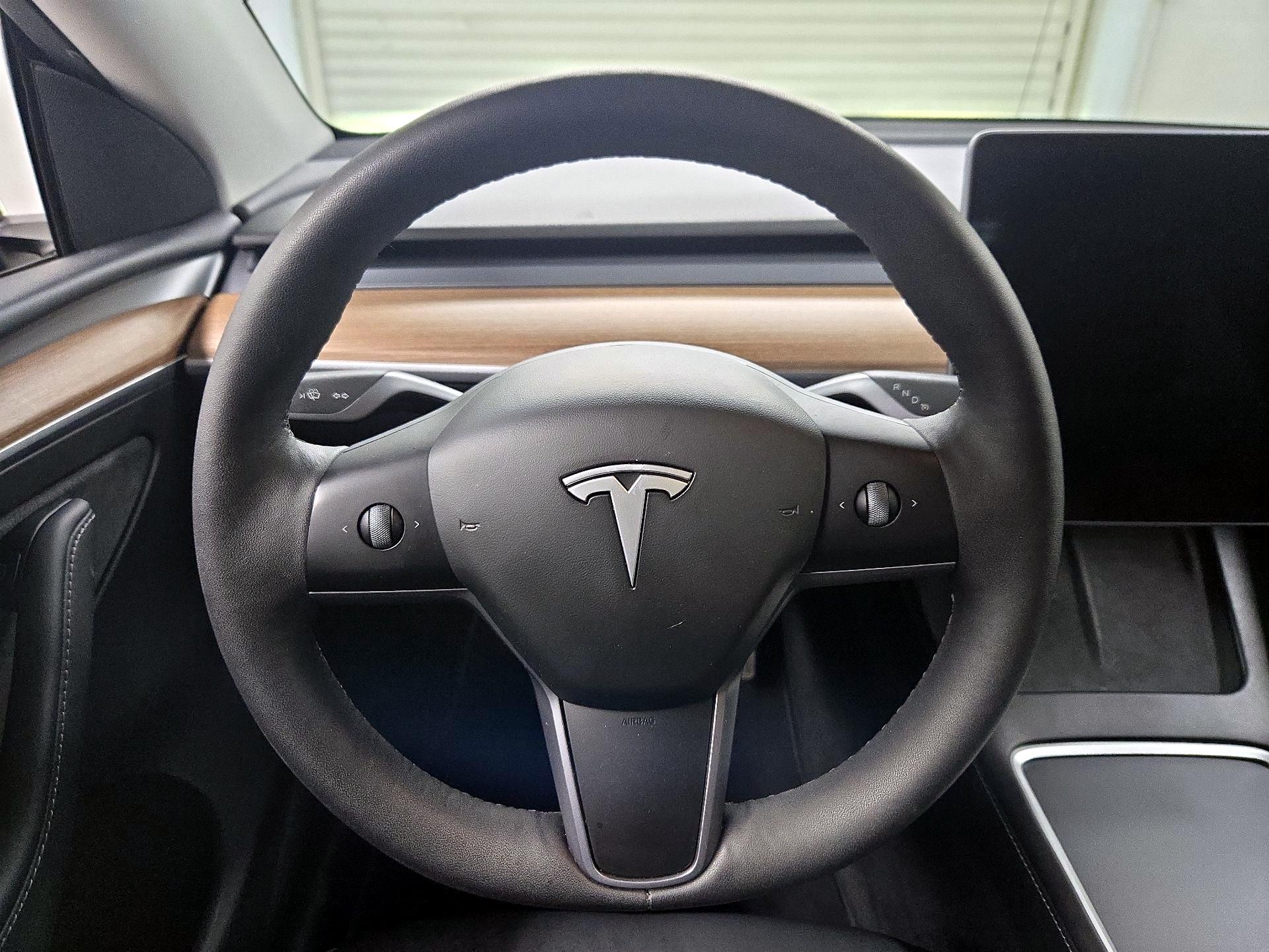 Thumbnail: 2024 Tesla Model Y - 10