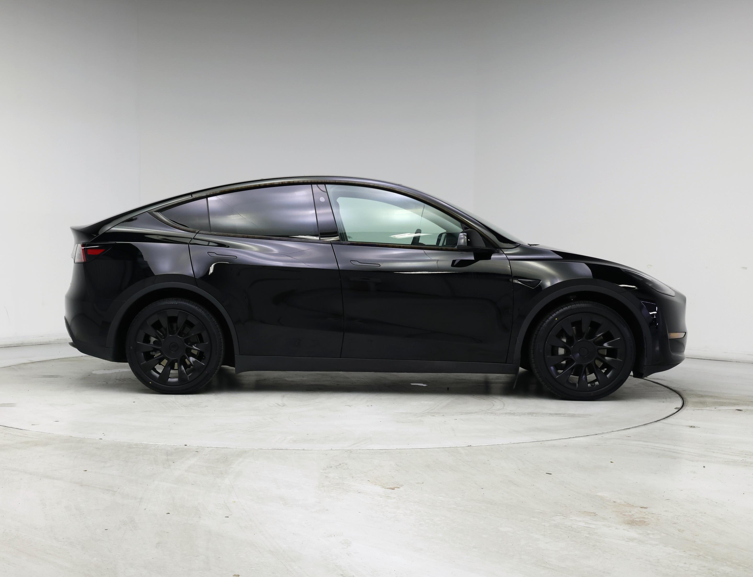 Thumbnail: 2024 Tesla Model Y - 7