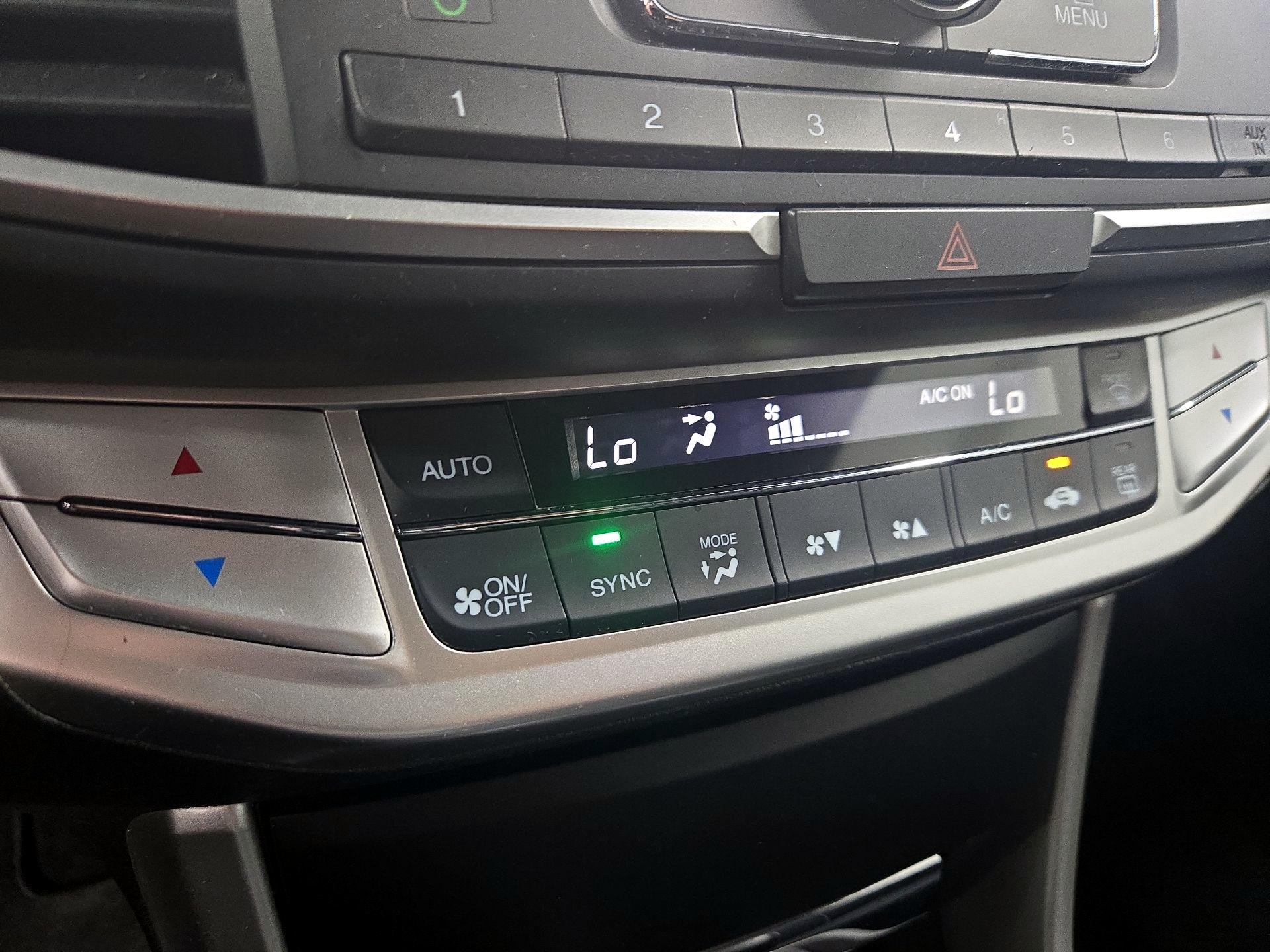 Thumbnail: 2015 Honda Accord - 16