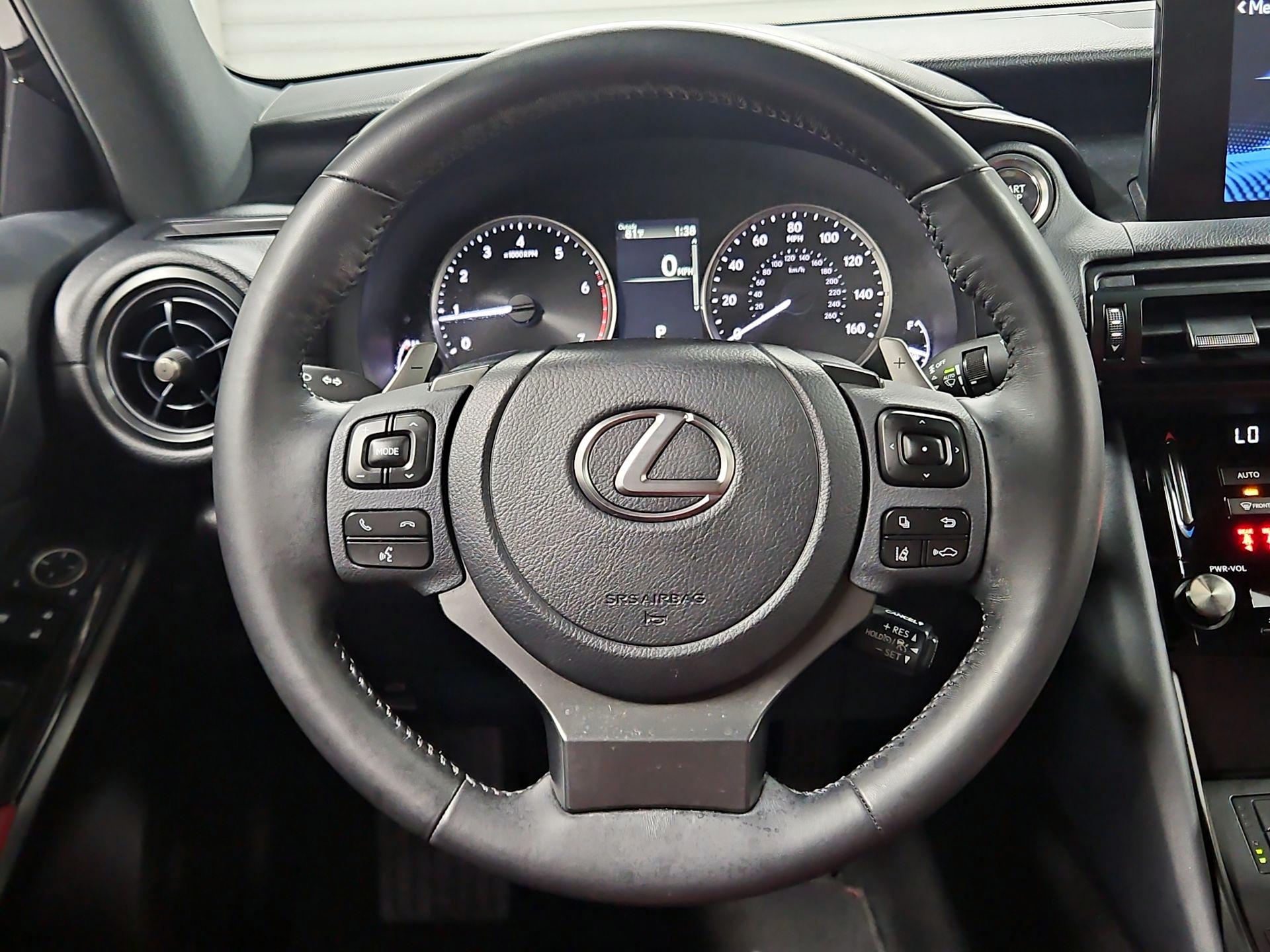 Thumbnail: 2023 Lexus IS - 10