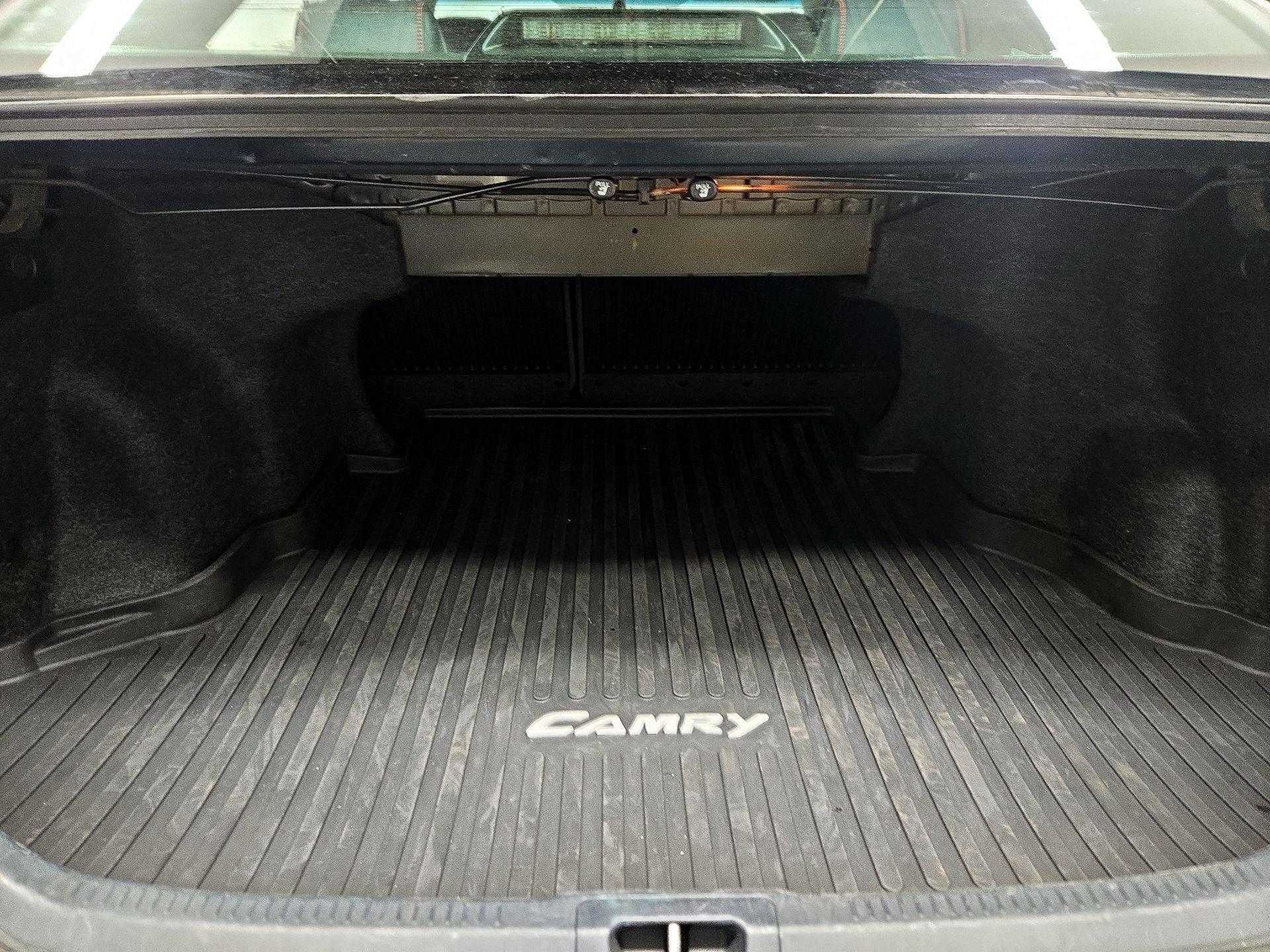 Thumbnail: 2016 Toyota Camry - 20
