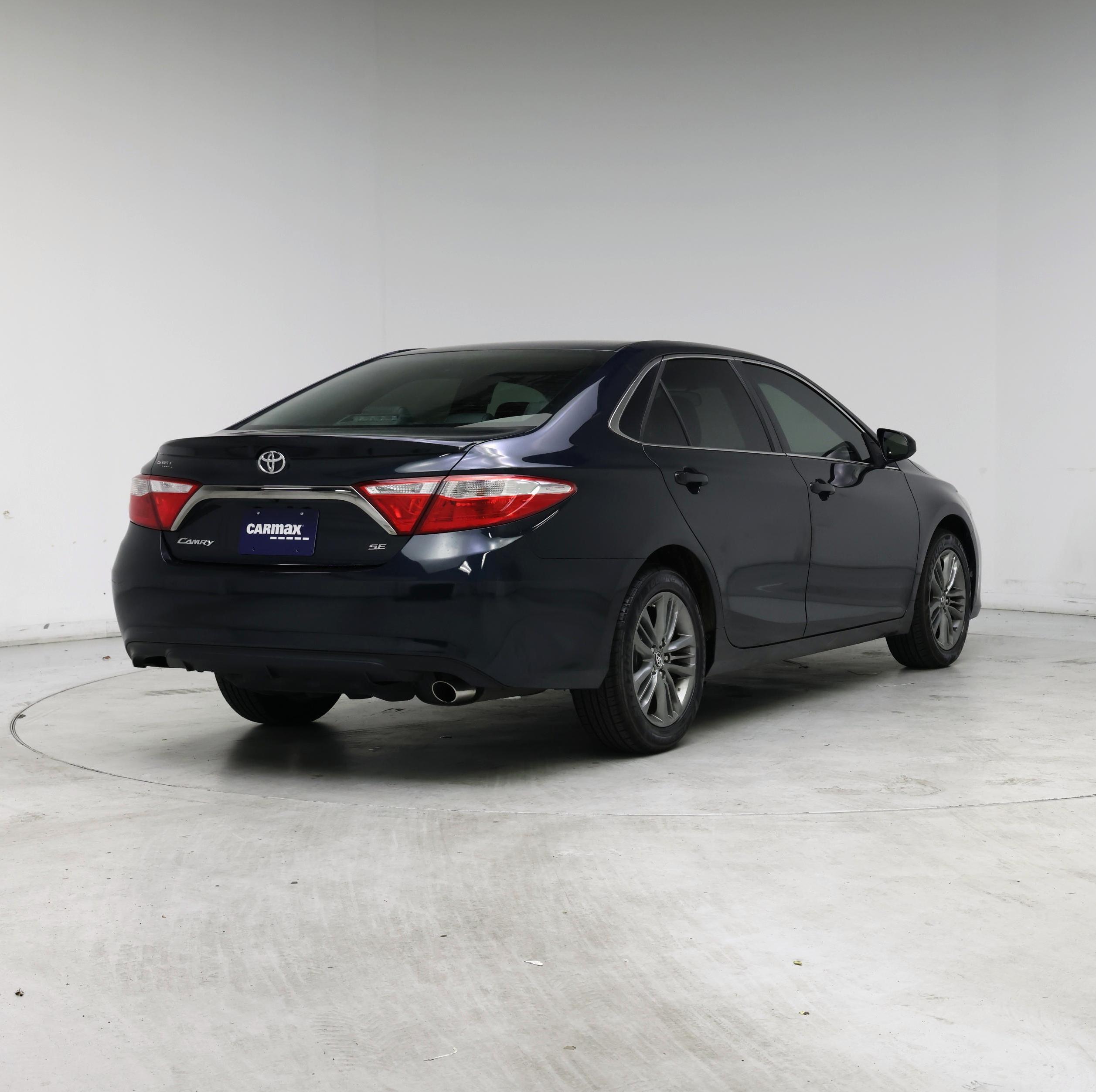 Thumbnail: 2016 Toyota Camry - 8