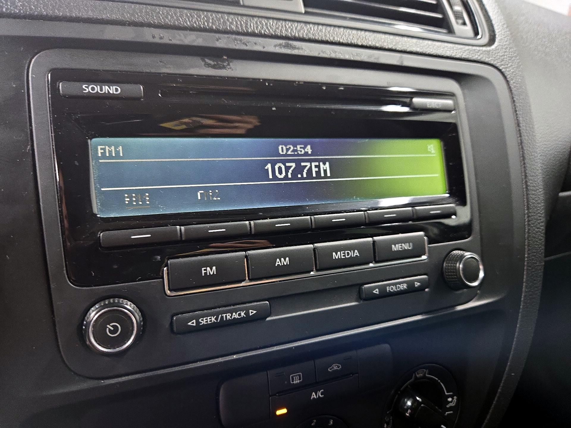 Thumbnail: 2015 Volkswagen Jetta - 14