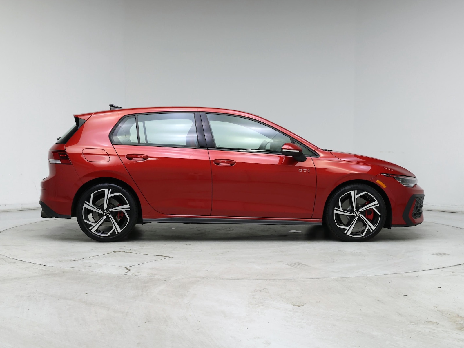 2025 Volkswagen Golf GTI SE - Photo 8