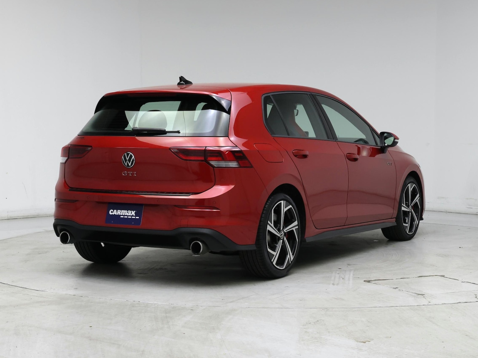 2025 Volkswagen Golf GTI SE - Photo 9