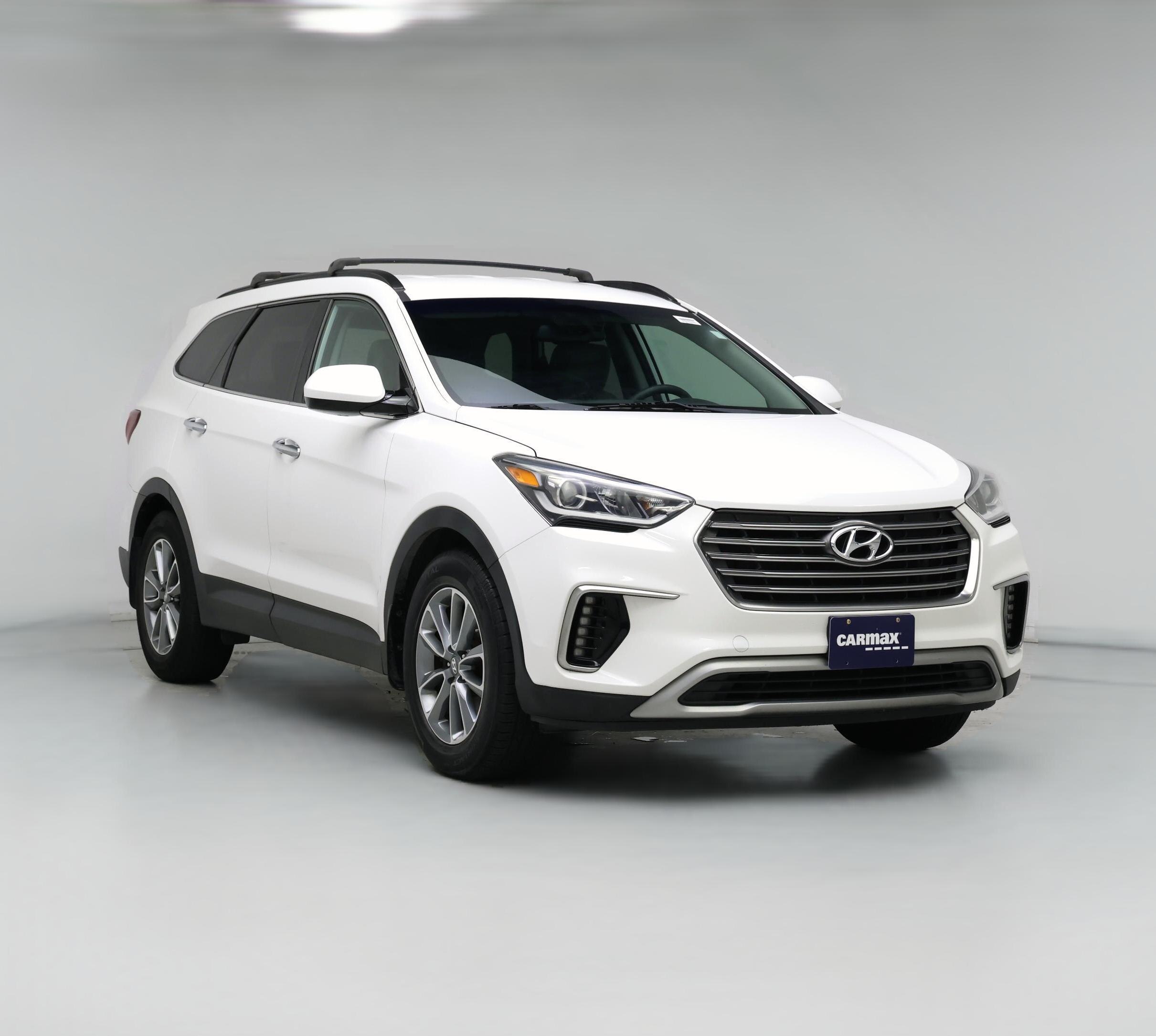 Thumbnail: 2017 Hyundai Santa Fe - 1