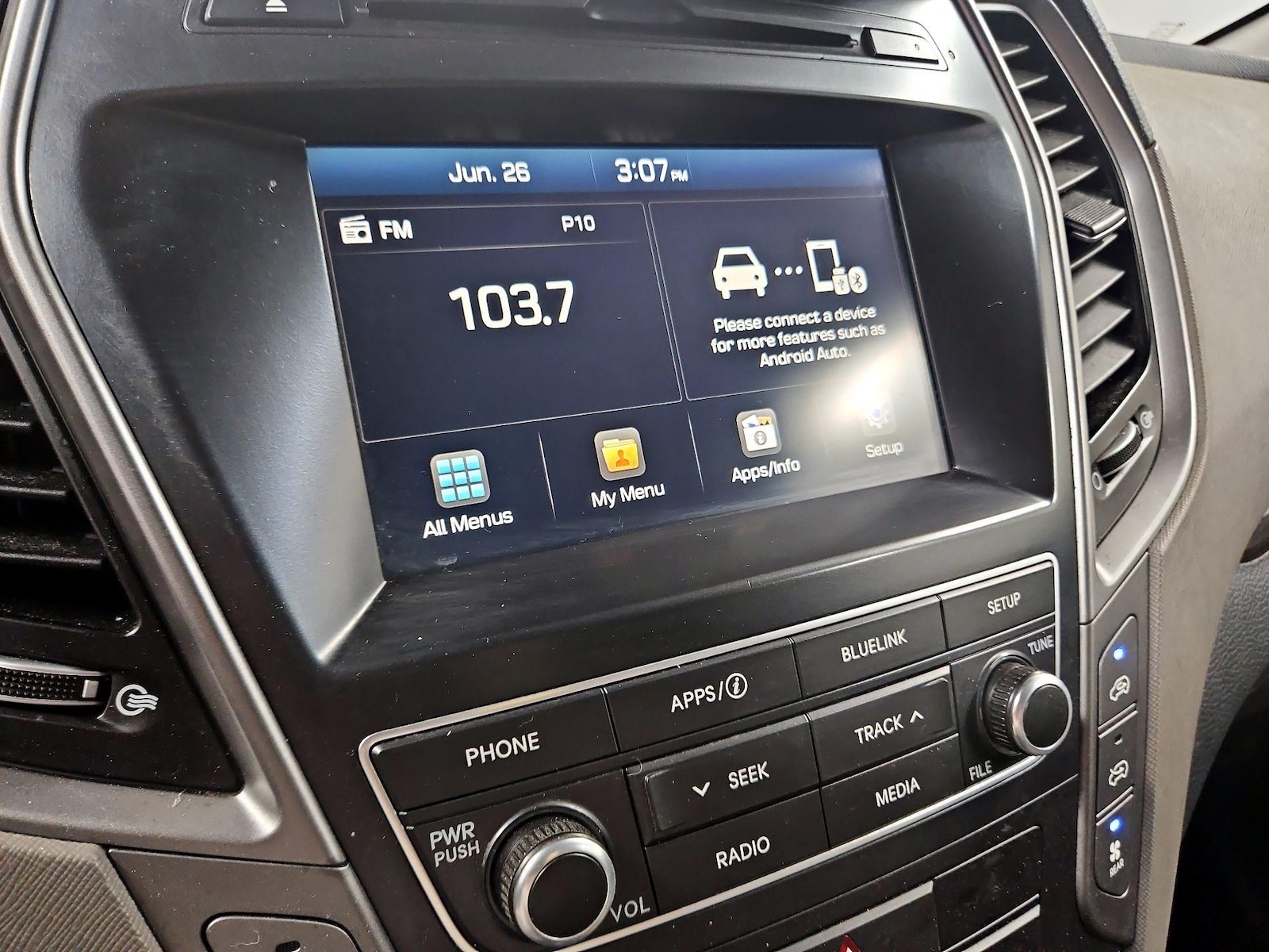 2017 Hyundai Santa Fe SE - Photo 16