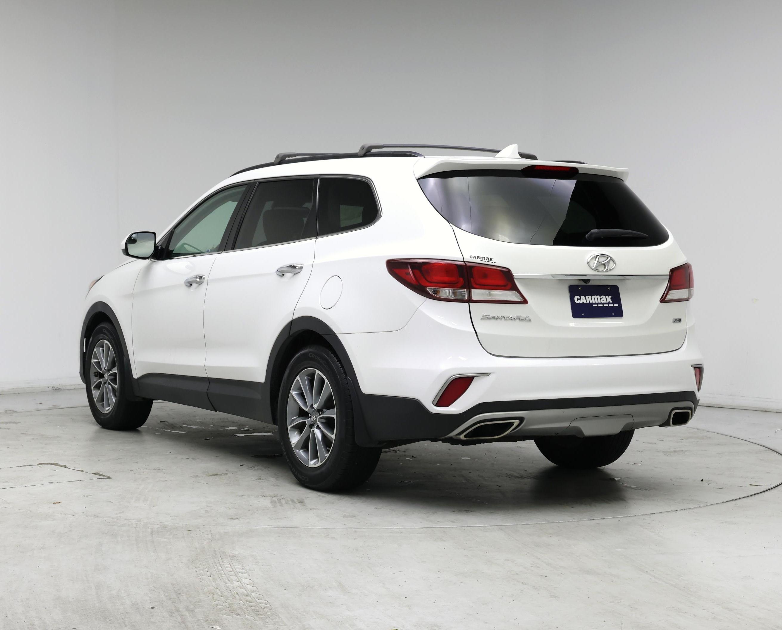 Thumbnail: 2017 Hyundai Santa Fe - 2