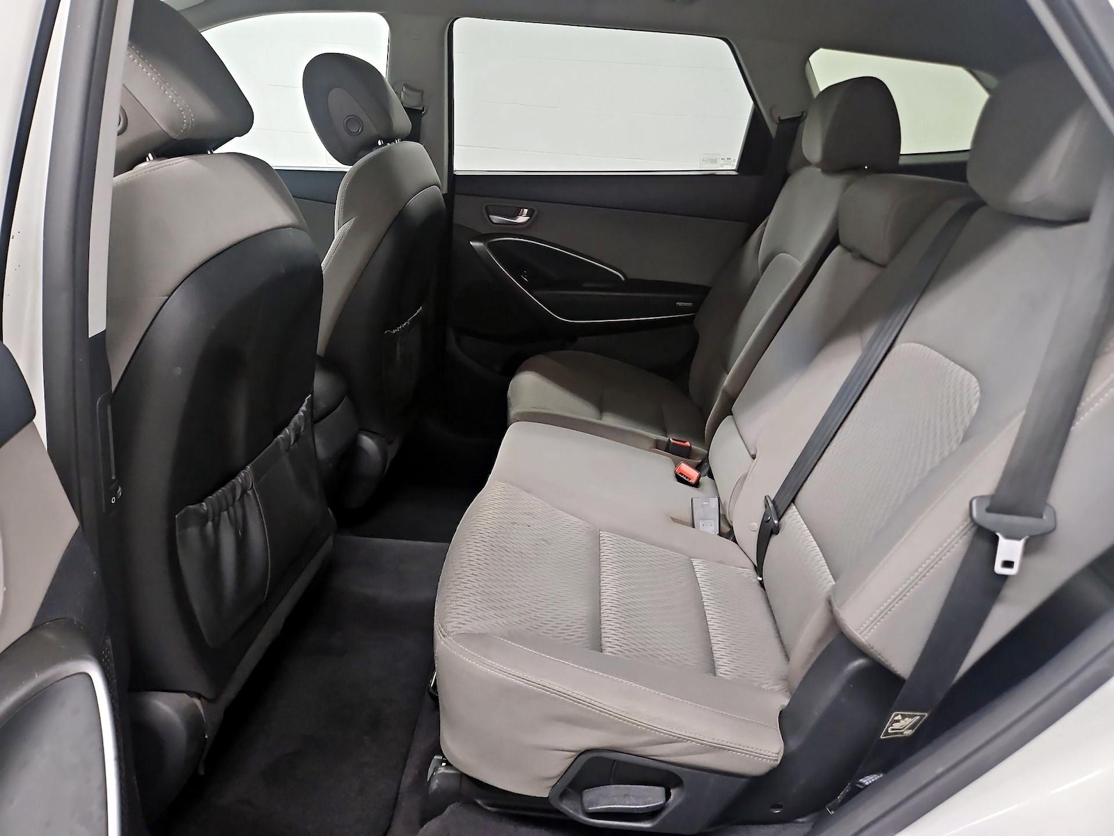 2017 Hyundai Santa Fe SE - Photo 20
