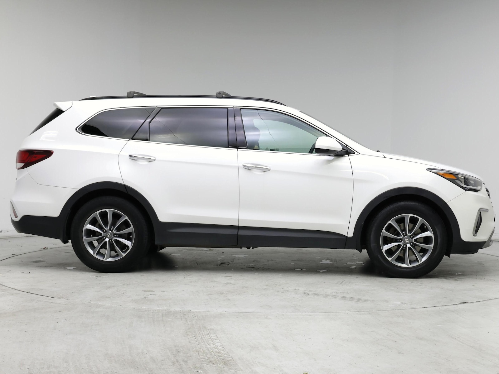 2017 Hyundai Santa Fe SE - Photo 8