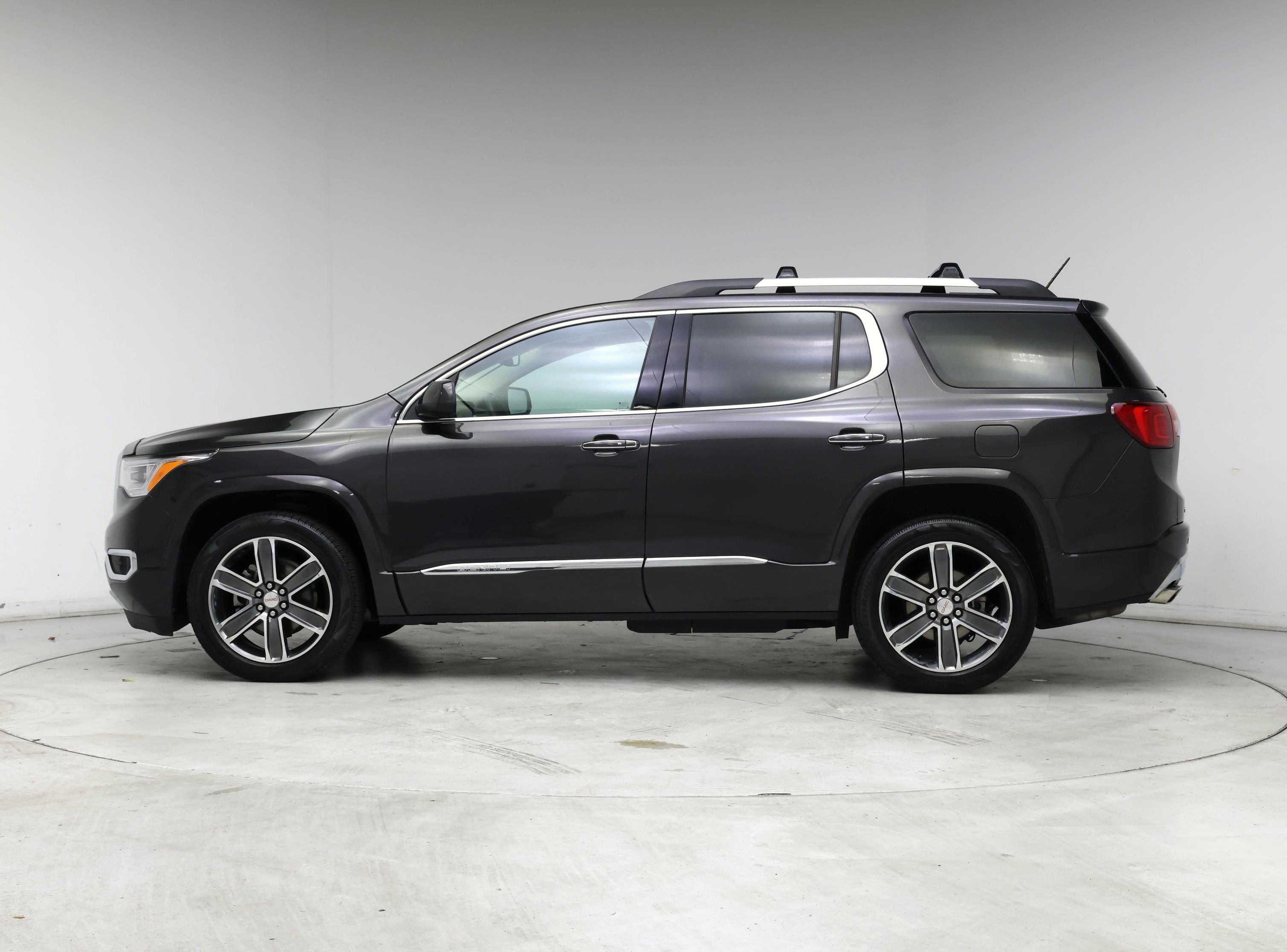 Thumbnail: 2017 GMC Acadia - 3