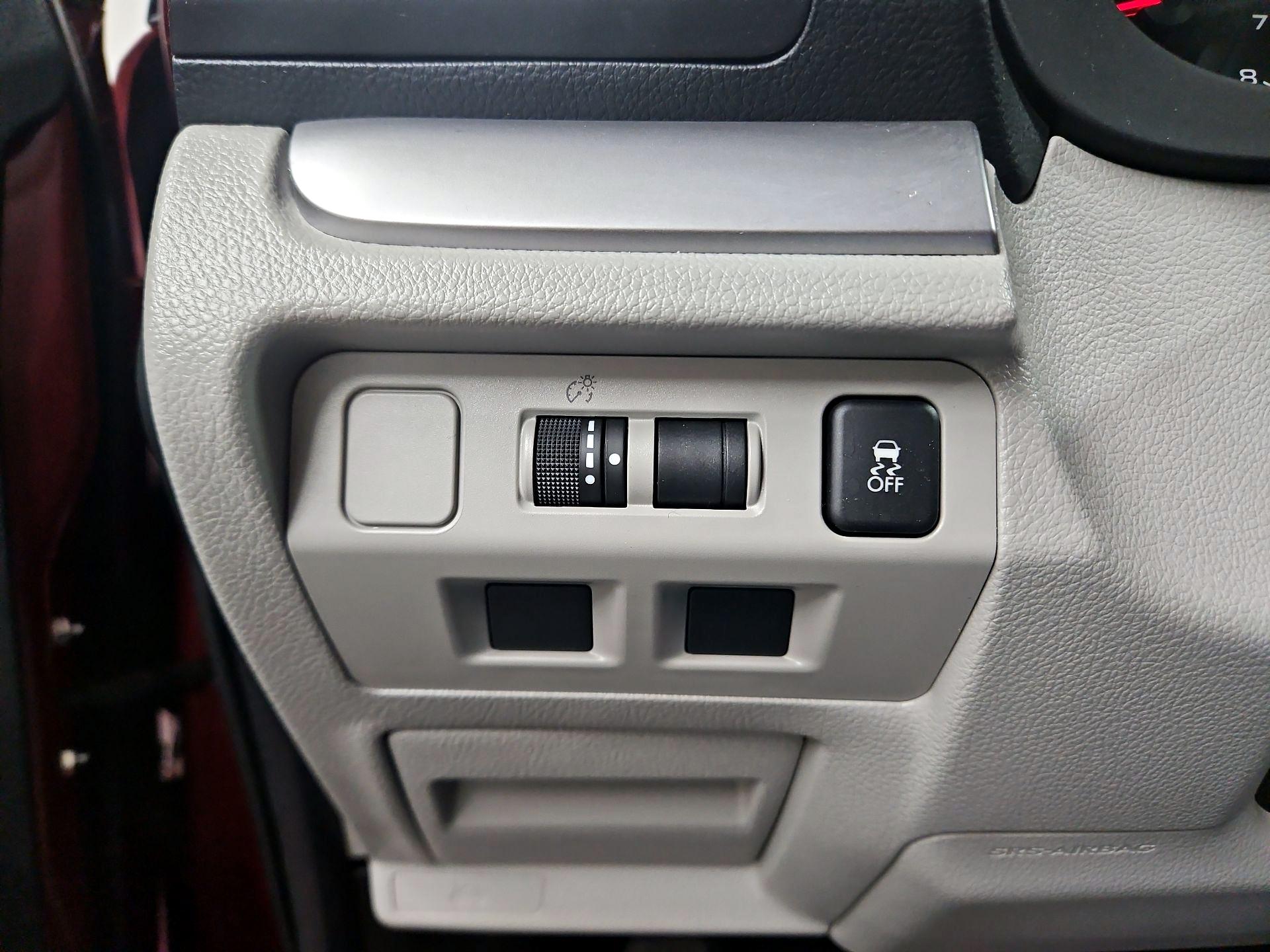 Thumbnail: 2017 Subaru Forester - 13
