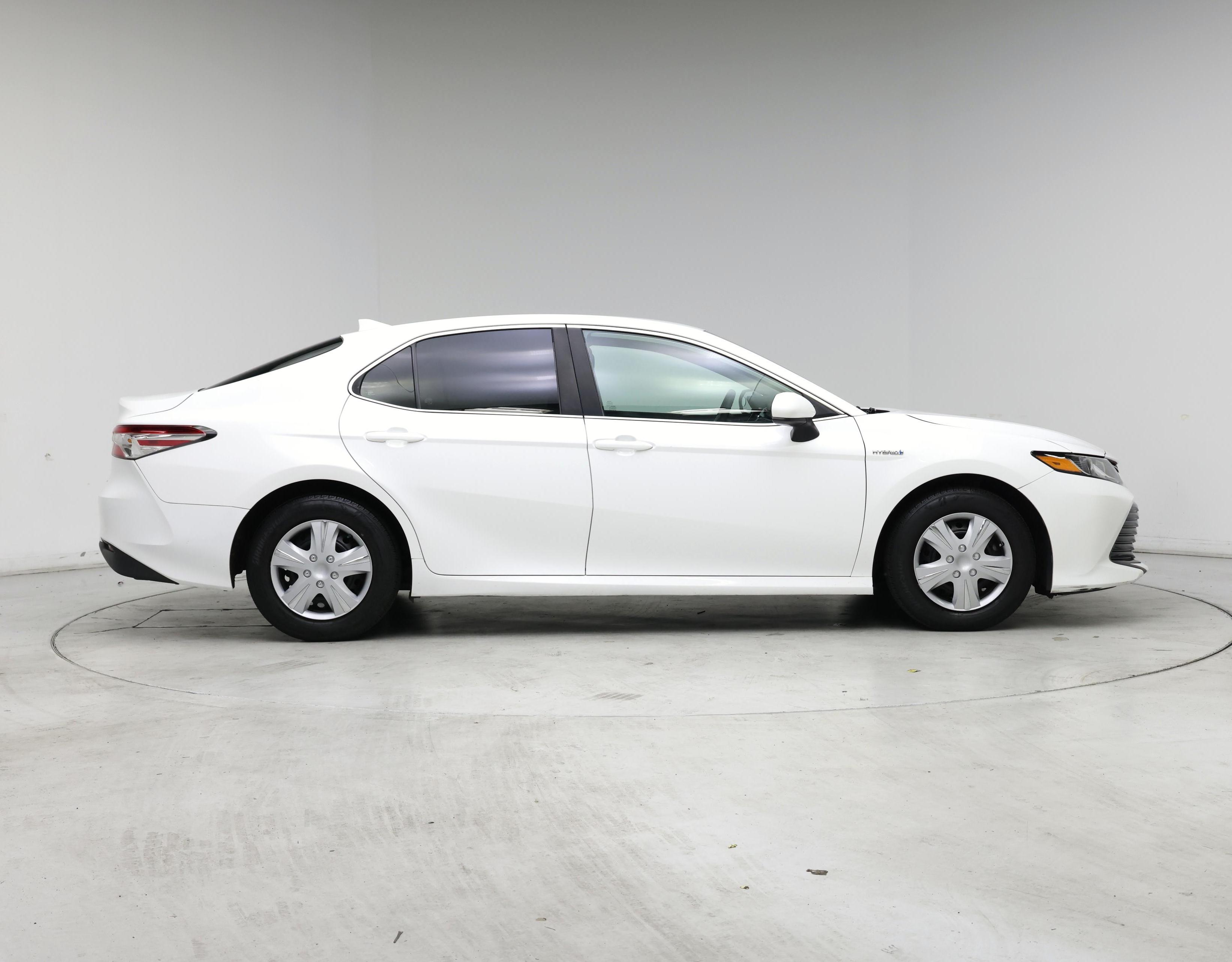 Thumbnail: 2020 Toyota Camry - 7