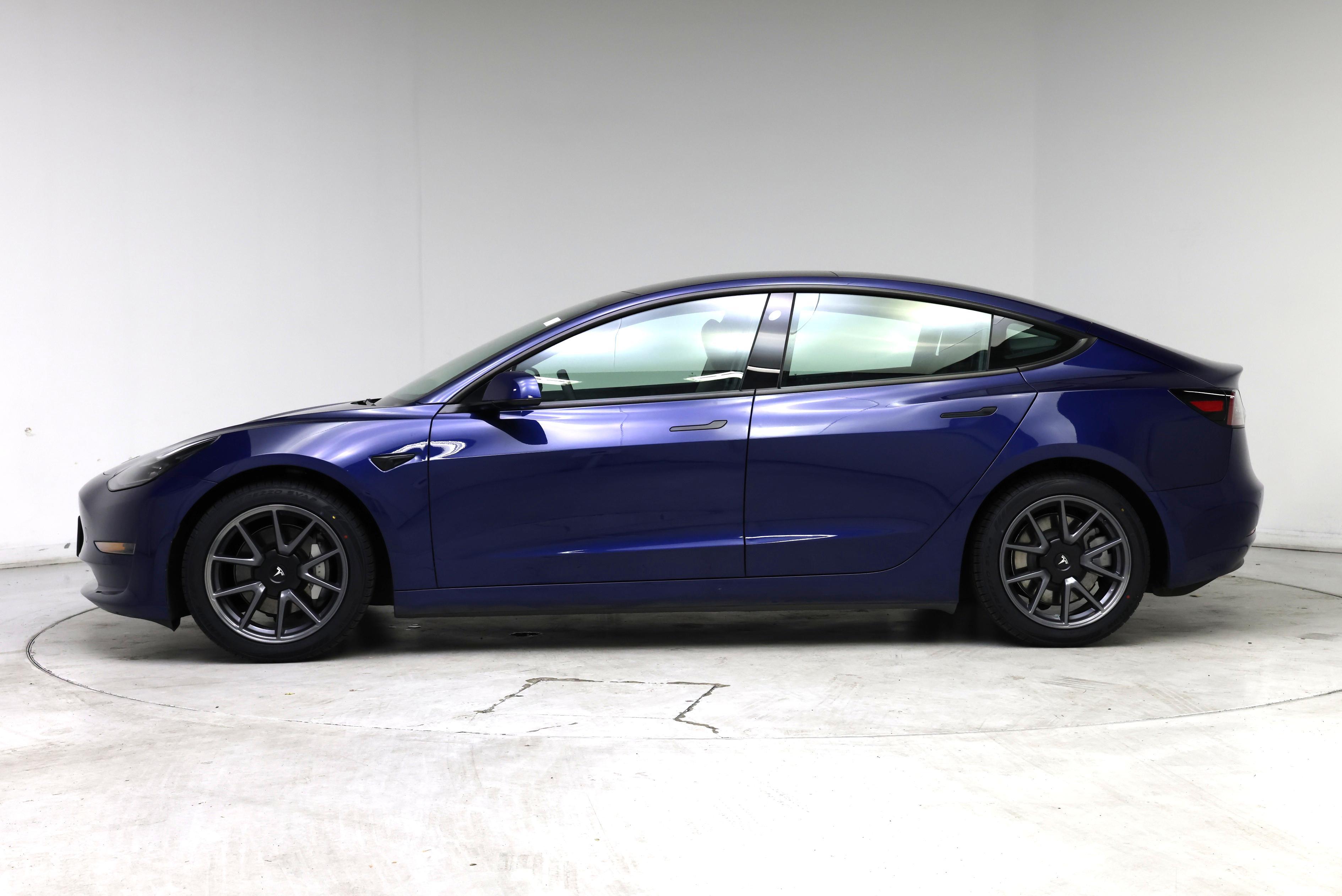 Thumbnail: 2022 Tesla Model 3 - 3