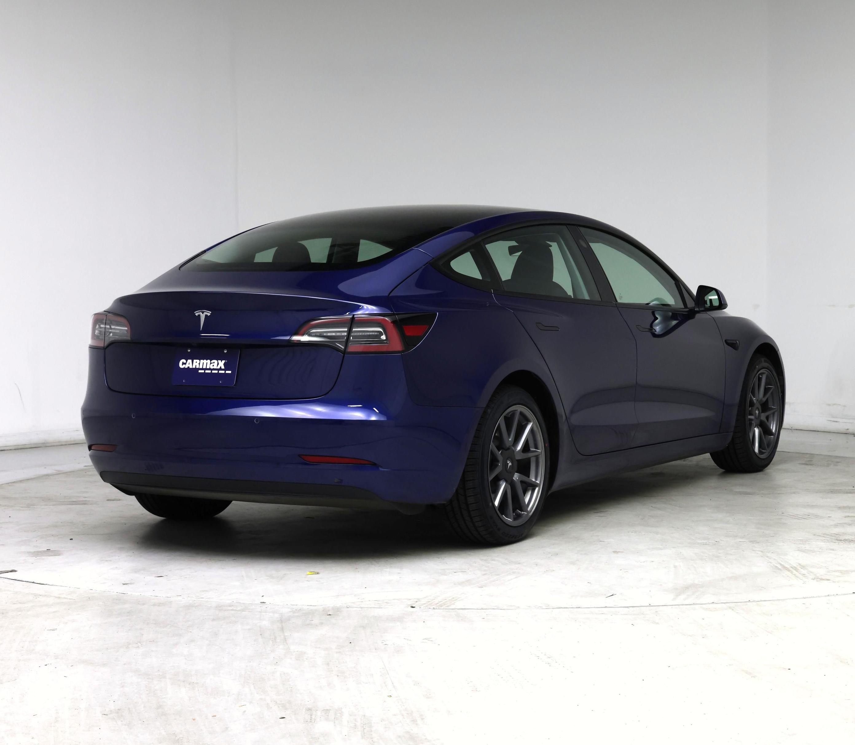 Thumbnail: 2022 Tesla Model 3 - 8
