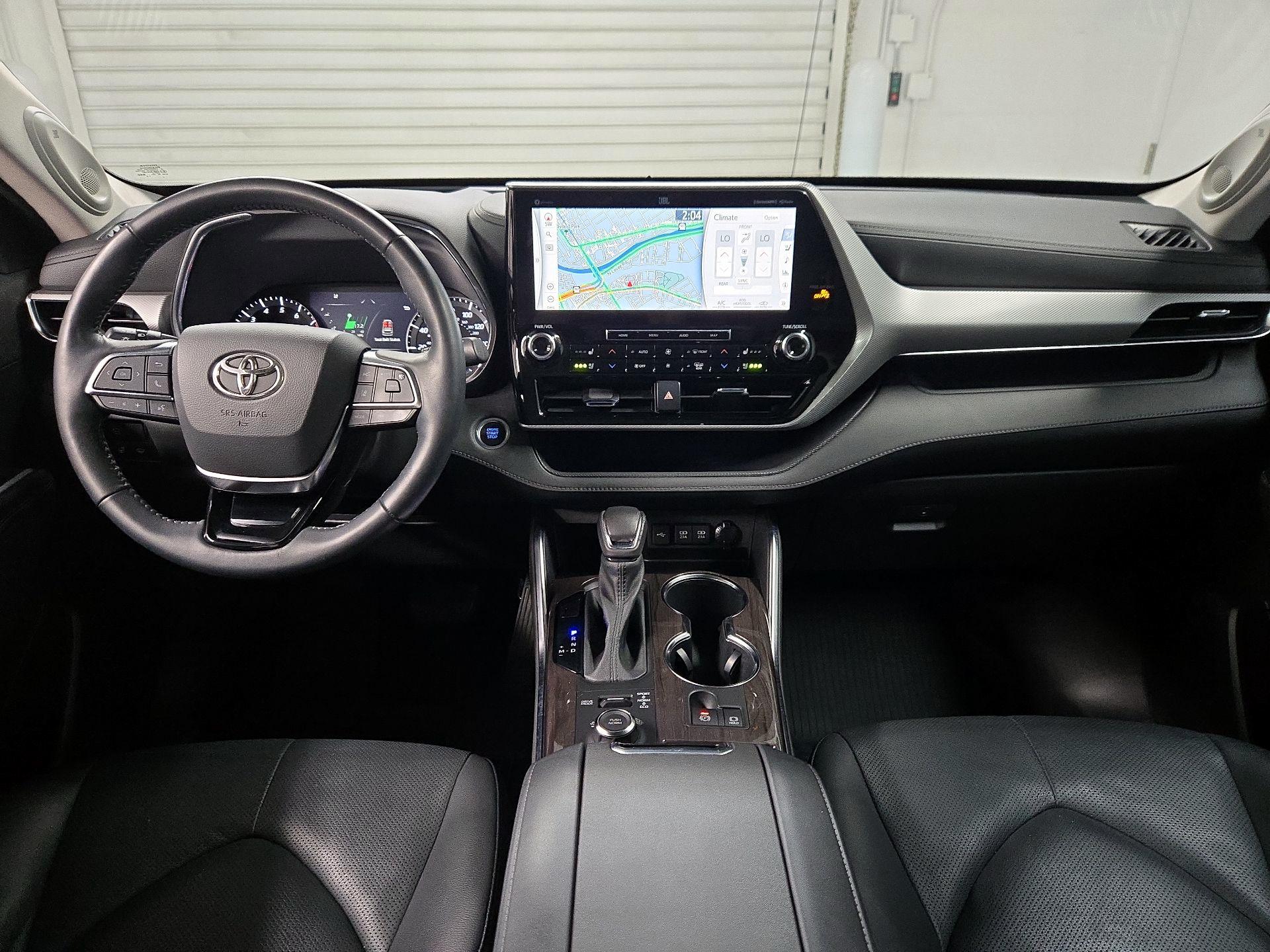 Thumbnail: 2021 Toyota Highlander - 9