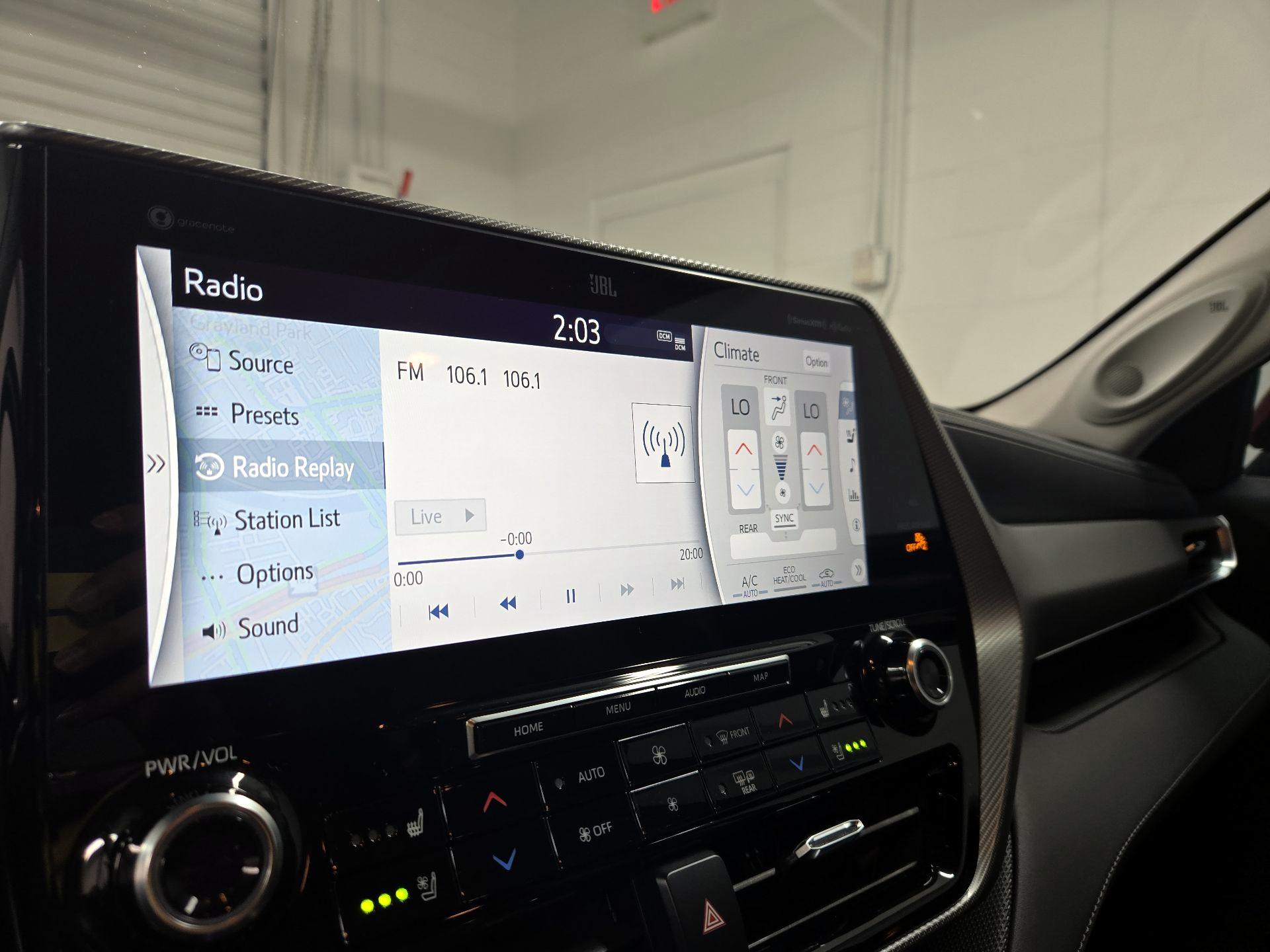 Thumbnail: 2021 Toyota Highlander - 16