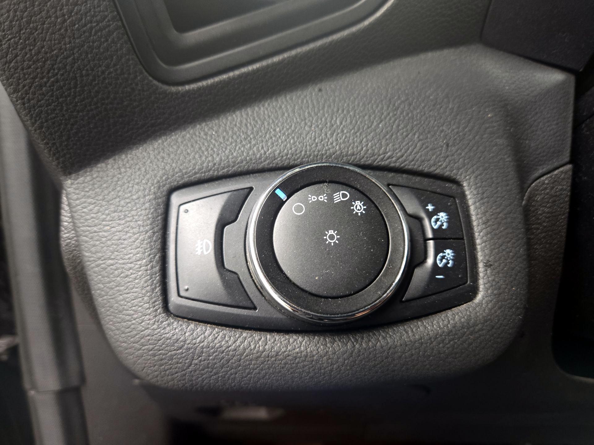 Thumbnail: 2014 Ford Escape - 13