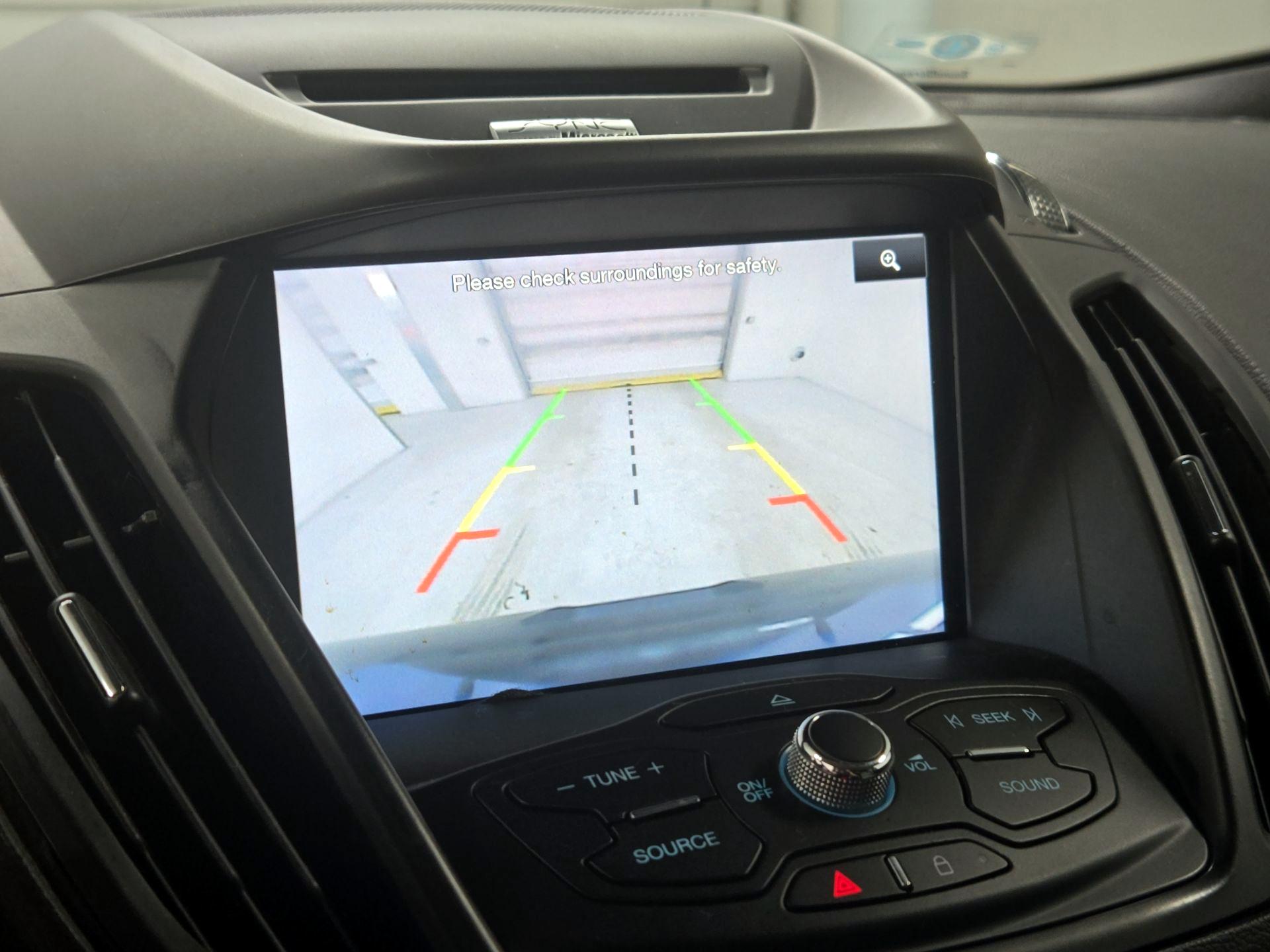 Thumbnail: 2014 Ford Escape - 14