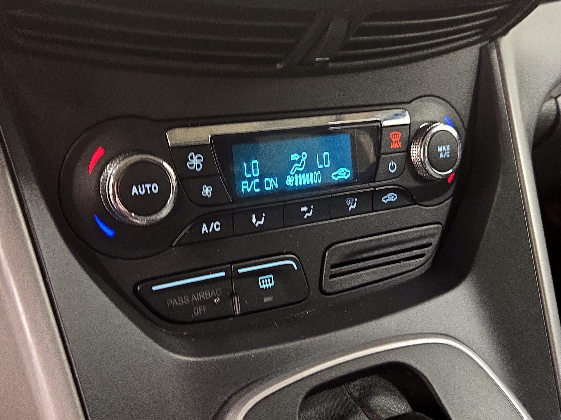 Thumbnail: 2014 Ford Escape - 16