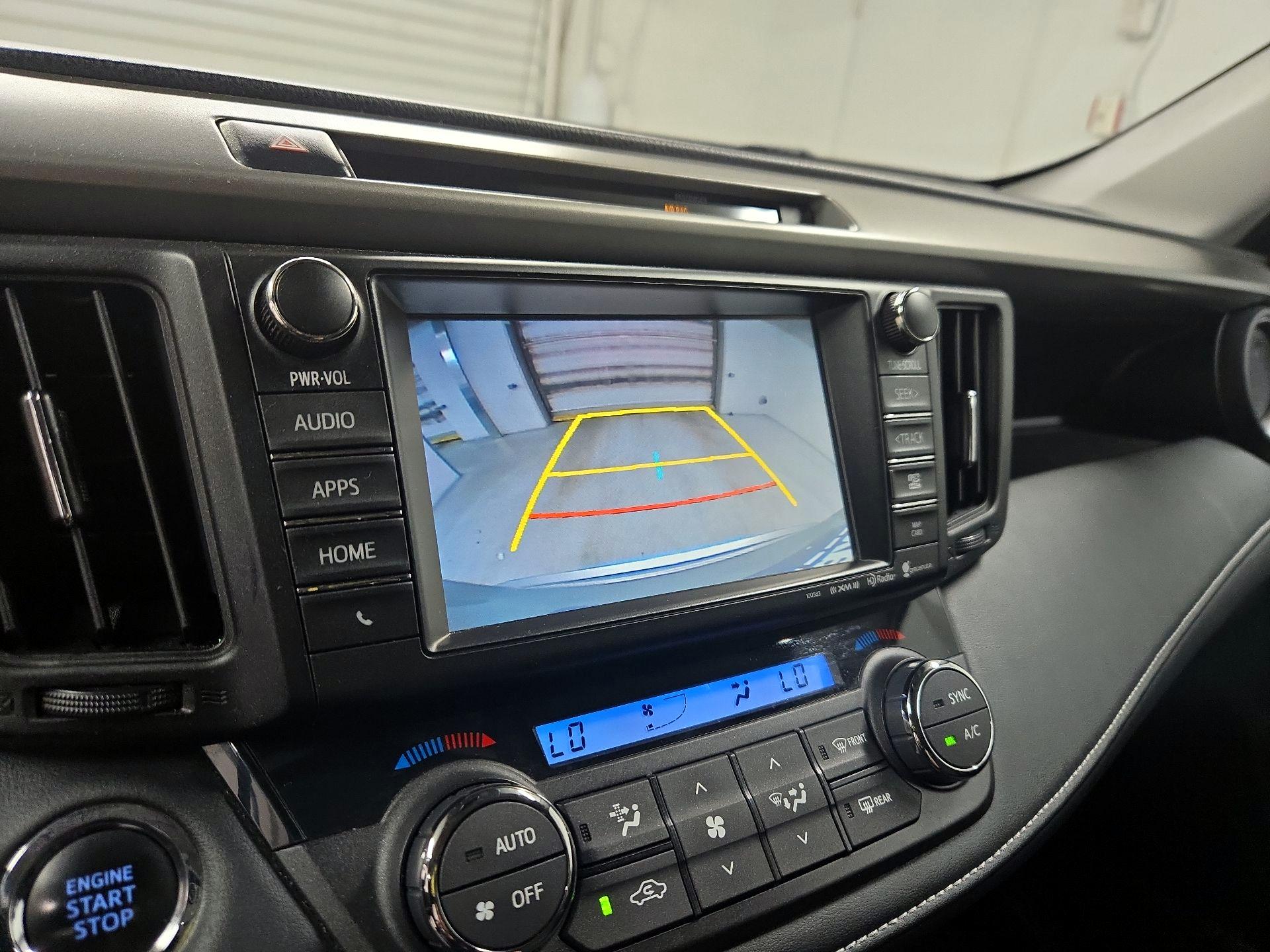 Thumbnail: 2016 Toyota RAV4 - 15