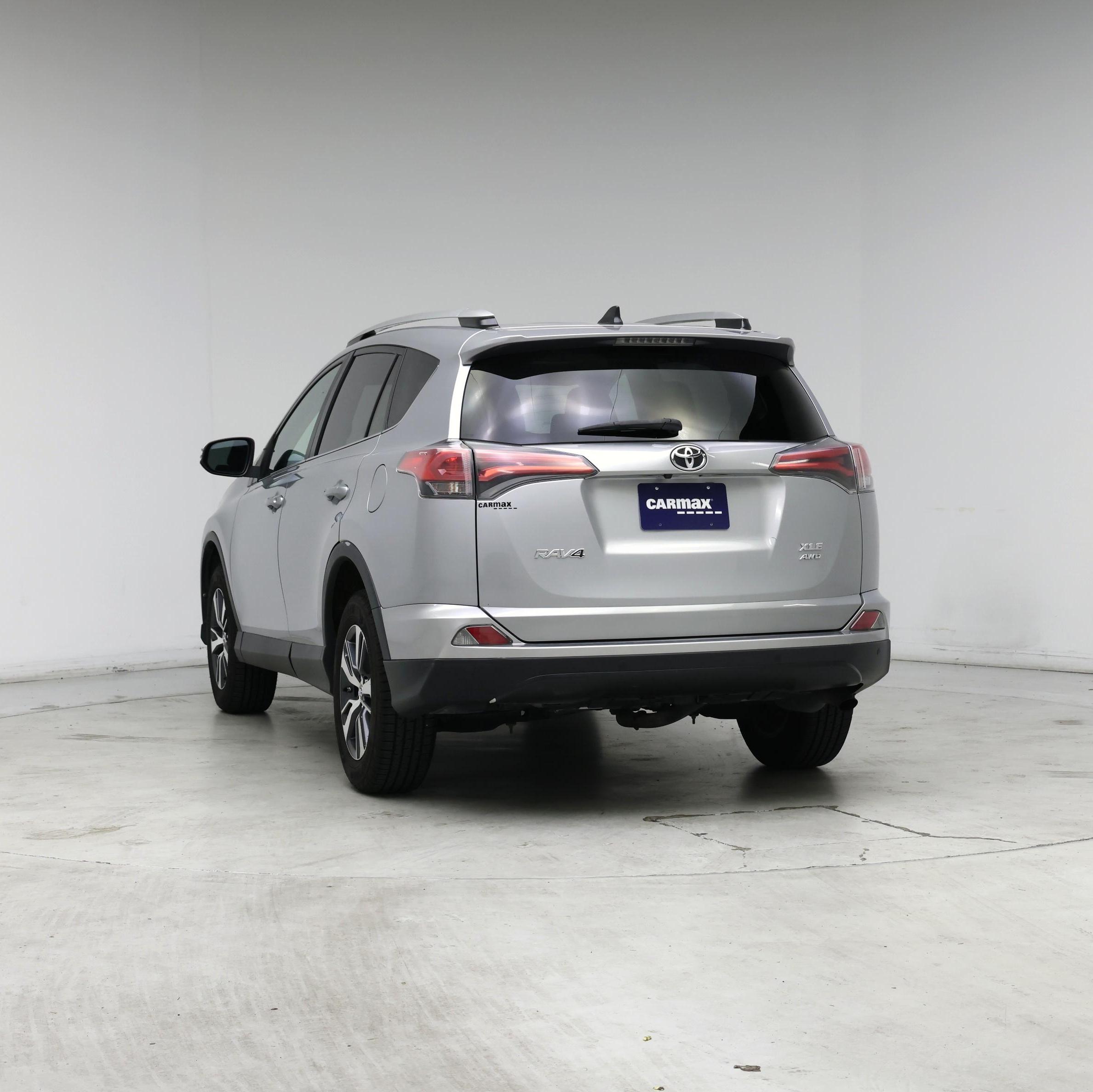 Thumbnail: 2016 Toyota RAV4 - 6