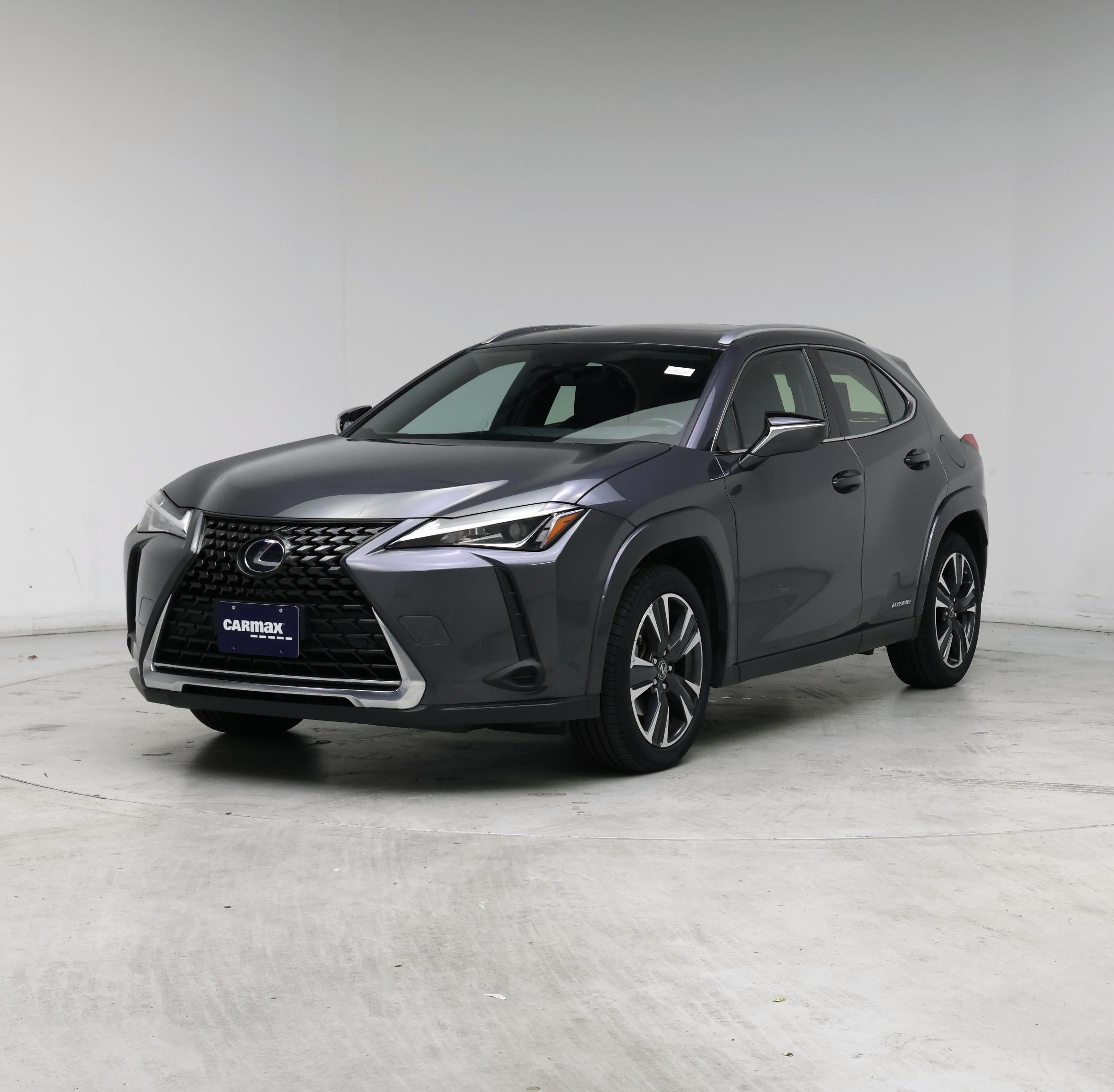 Thumbnail: 2022 Lexus UX - 4