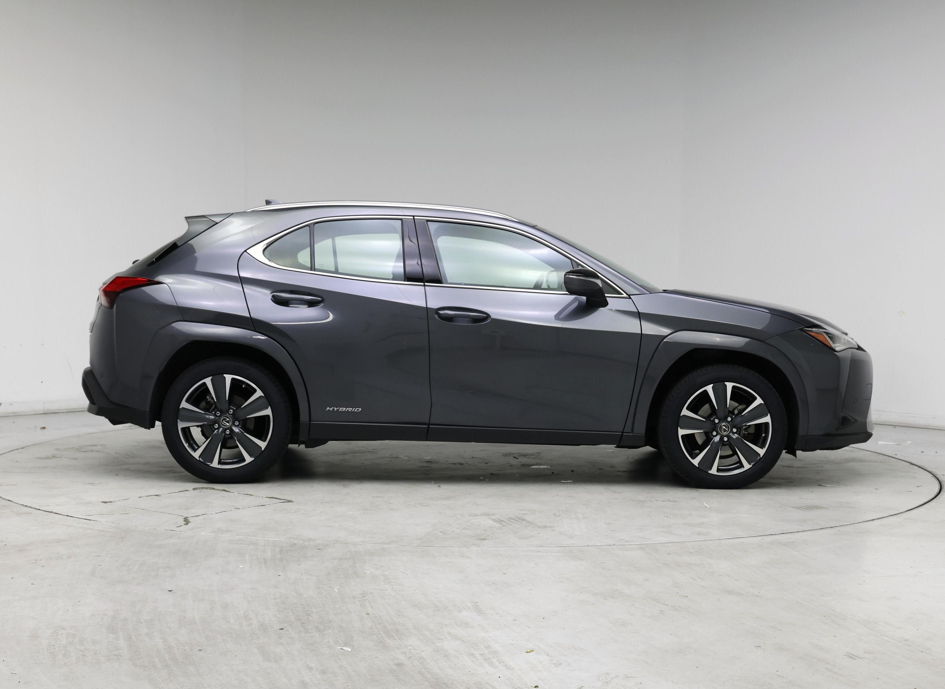 Thumbnail: 2022 Lexus UX - 7