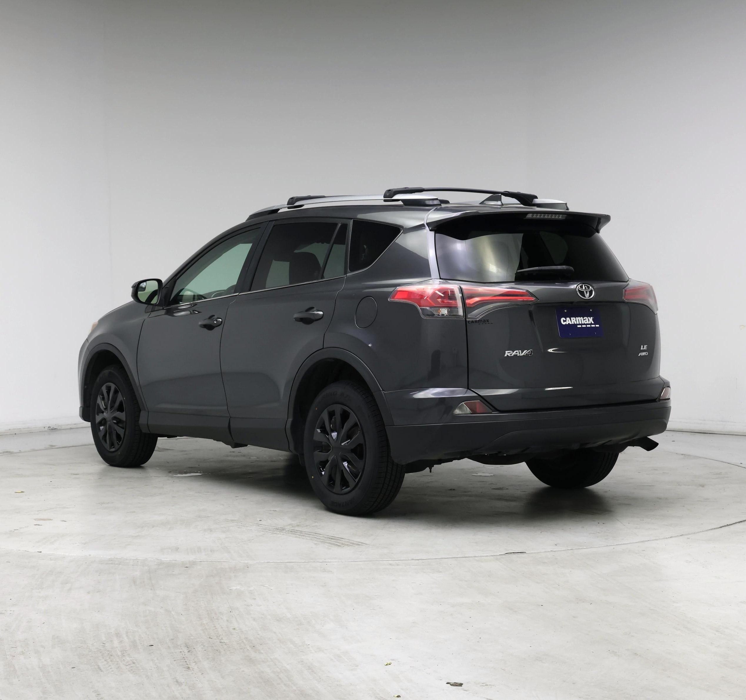 Thumbnail: 2018 Toyota RAV4 - 2